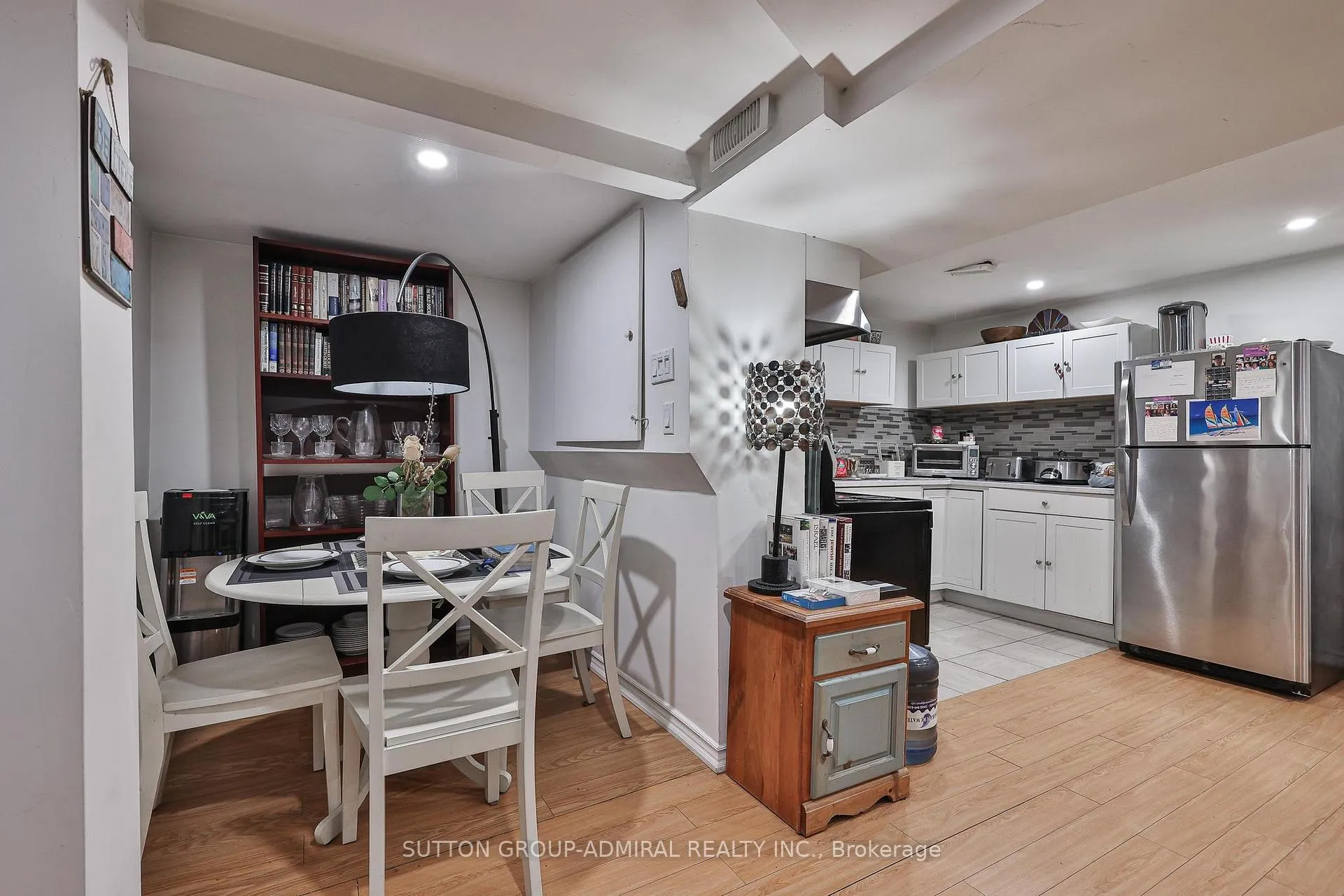 Photo 26 of 122 Rejane Crescent, Vaughan, Crestwood-Springfarm-Yorkhill — HOMEH