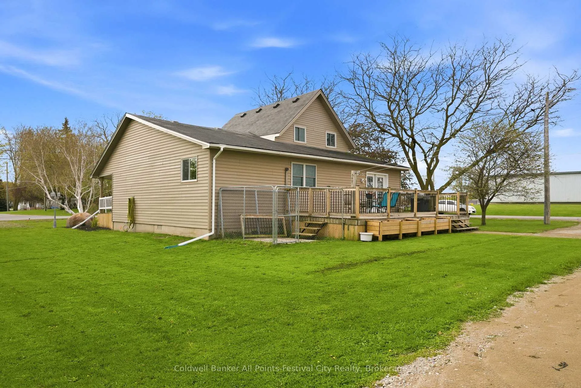 Photo 40 of 83 Jarvis Street, Huron East, Seaforth — HOMEH