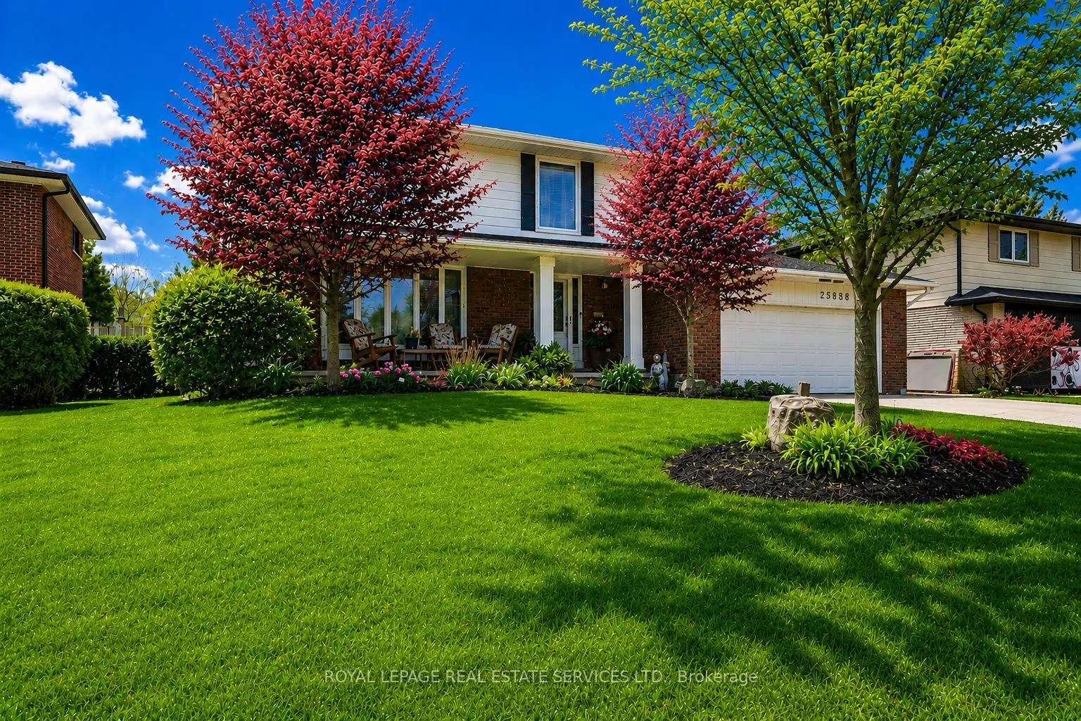 Photo 3 of 258 Sunrise Crescent, Oakville, Bronte — HOMEH