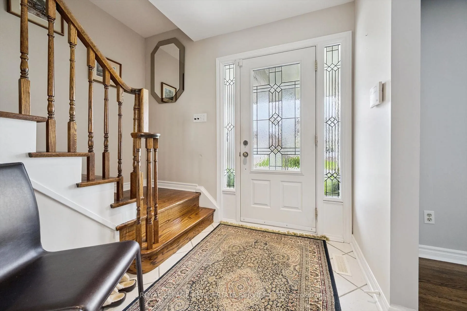 Photo 5 of 258 Sunrise Crescent, Oakville, Bronte — HOMEH