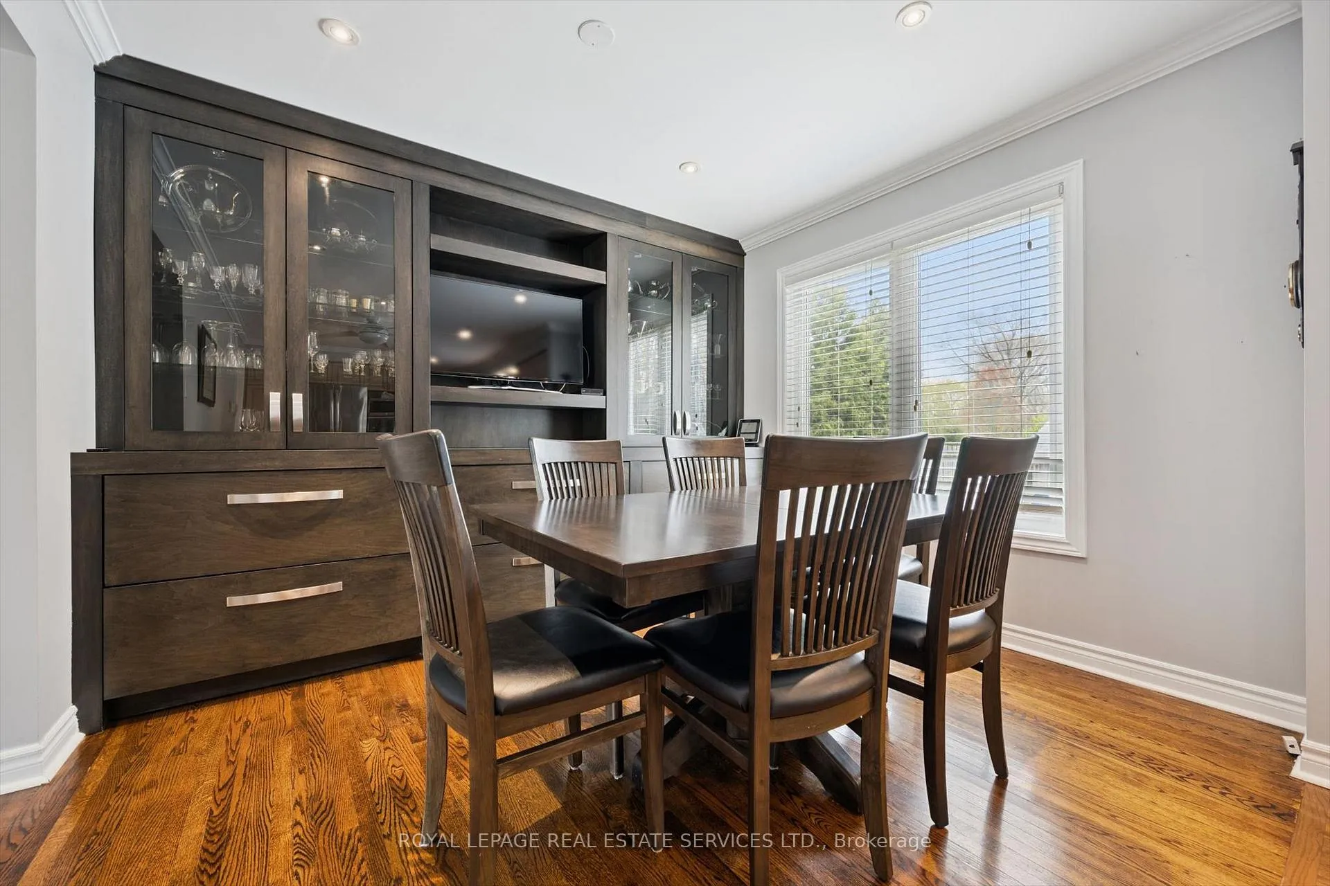 Photo 13 of 258 Sunrise Crescent, Oakville, Bronte — HOMEH