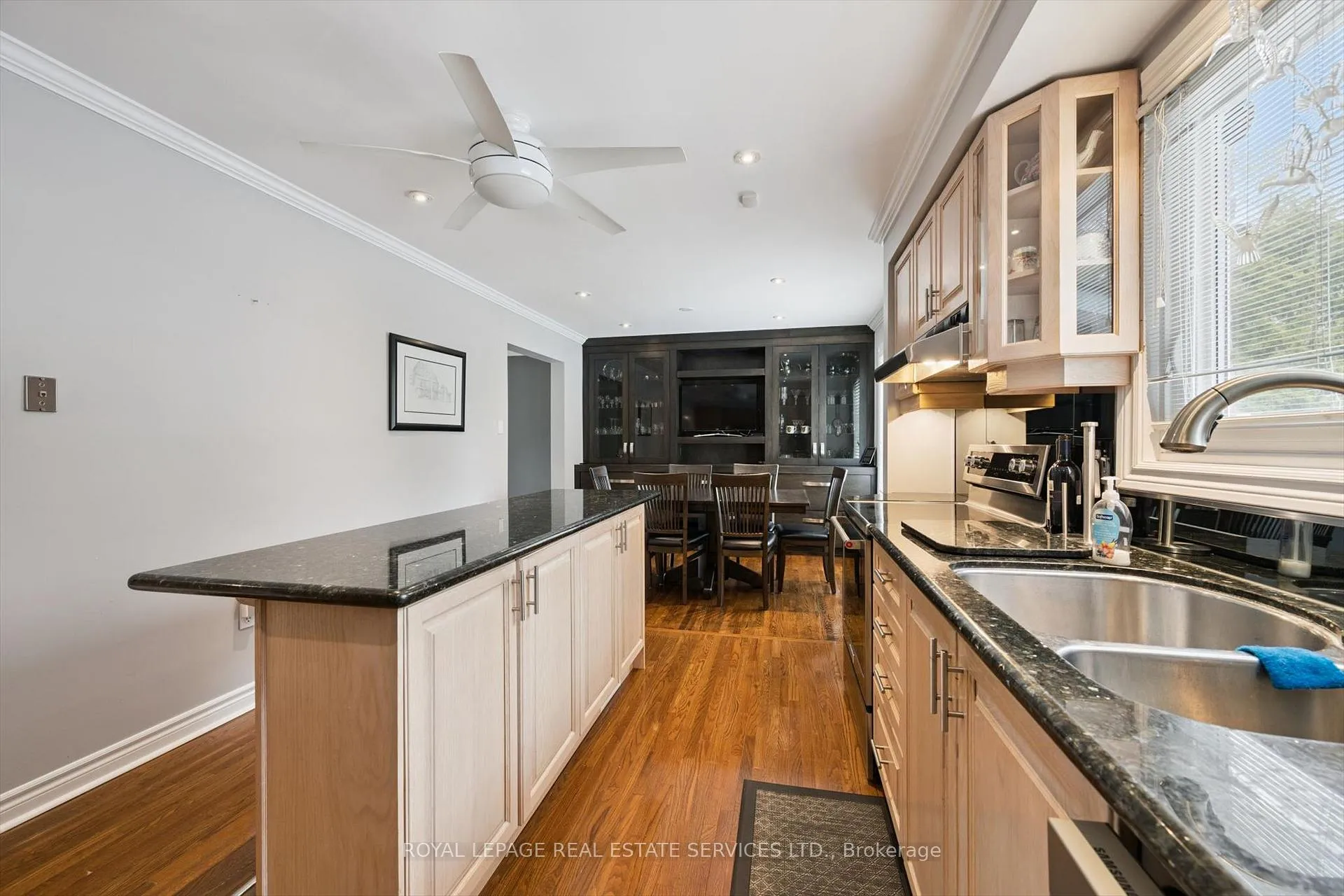 Photo 16 of 258 Sunrise Crescent, Oakville, Bronte — HOMEH