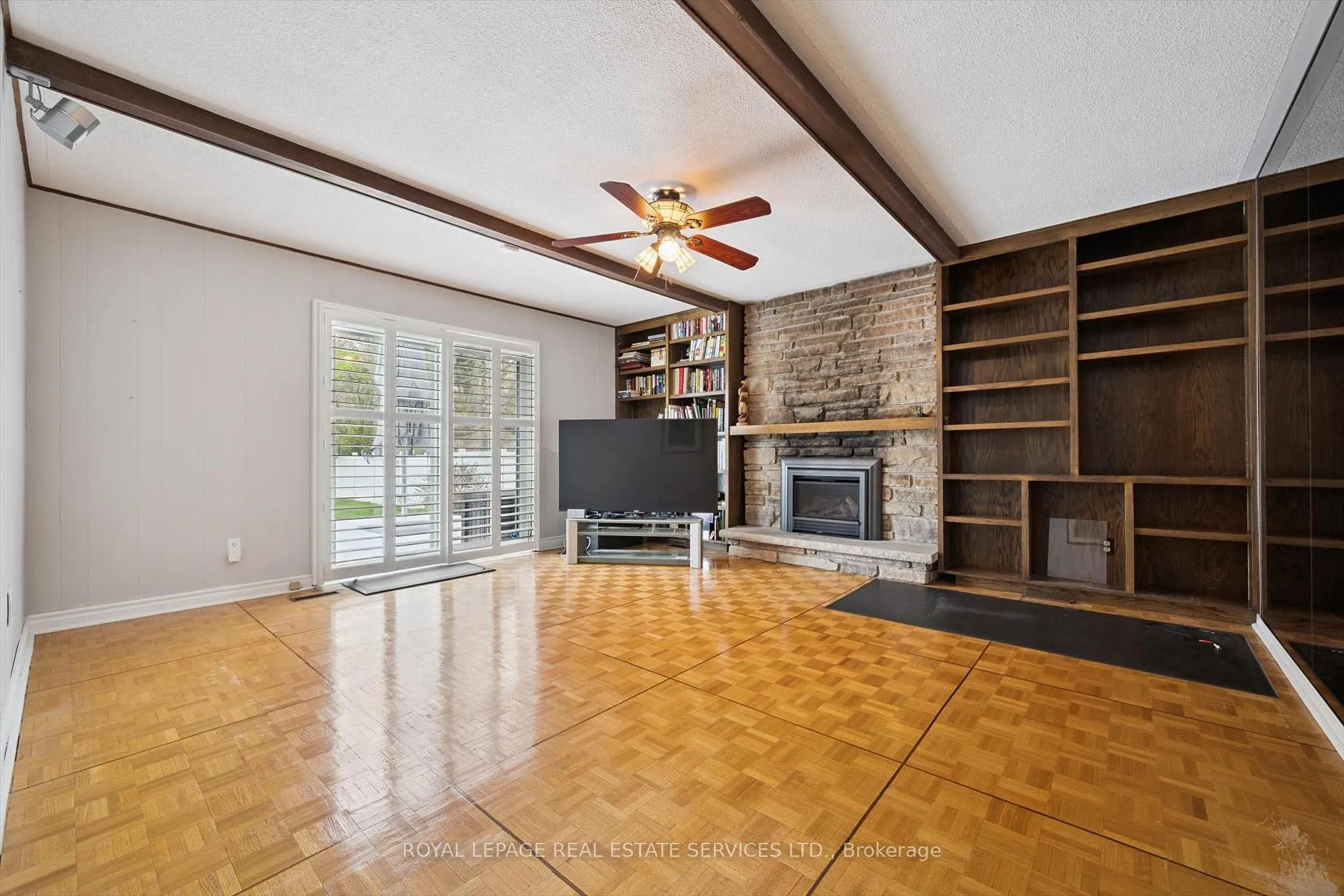 Photo 19 of 258 Sunrise Crescent, Oakville, Bronte — HOMEH