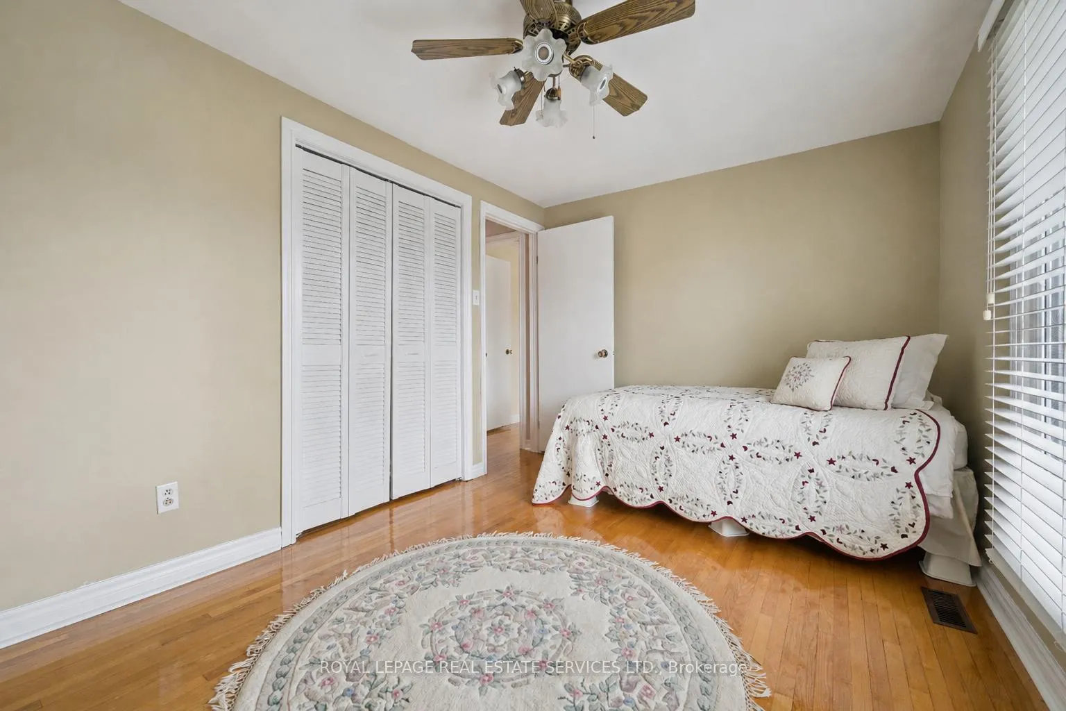 Photo 32 of 258 Sunrise Crescent, Oakville, Bronte — HOMEH