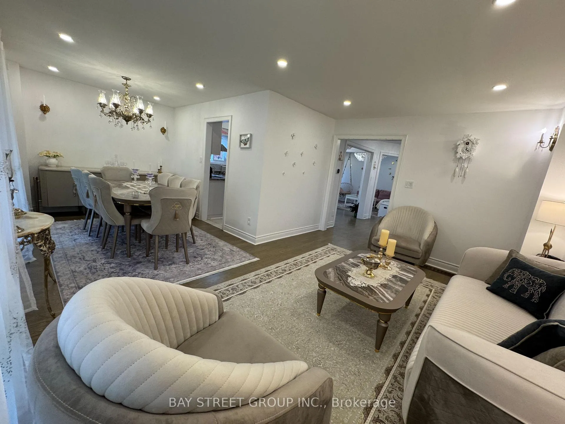 Photo 16 of 163 Oliver Lane, Vaughan, Maple — HOMEH