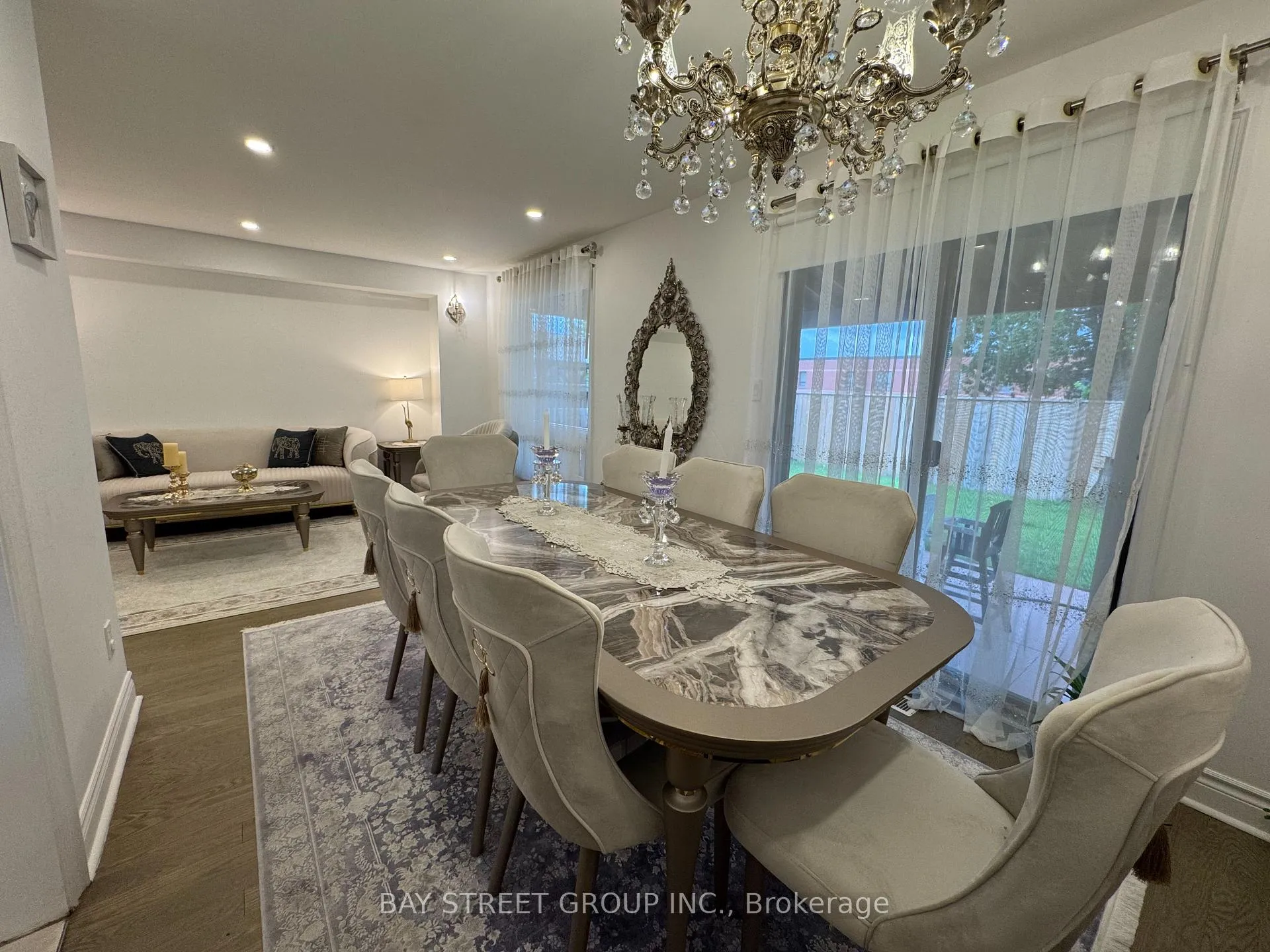 Photo 18 of 163 Oliver Lane, Vaughan, Maple — HOMEH
