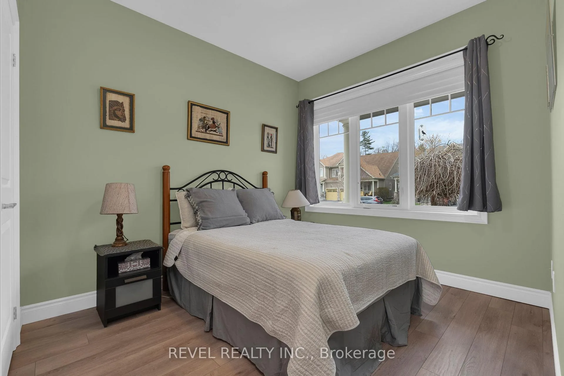 Photo 16 of 42 Sandy Coast Crescent, Wasaga Beach — HOMEH