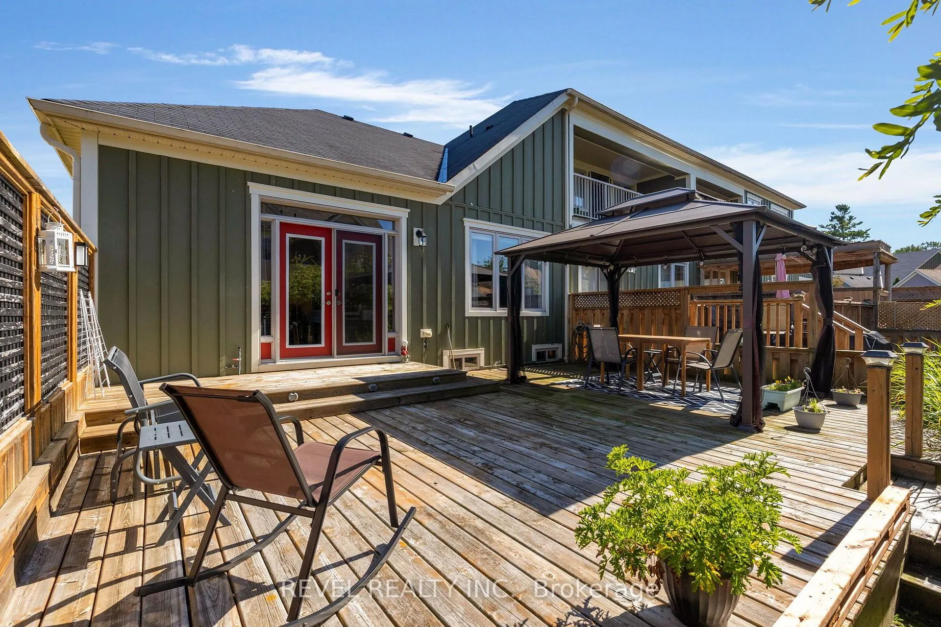 Photo 24 of 42 Sandy Coast Crescent, Wasaga Beach — HOMEH