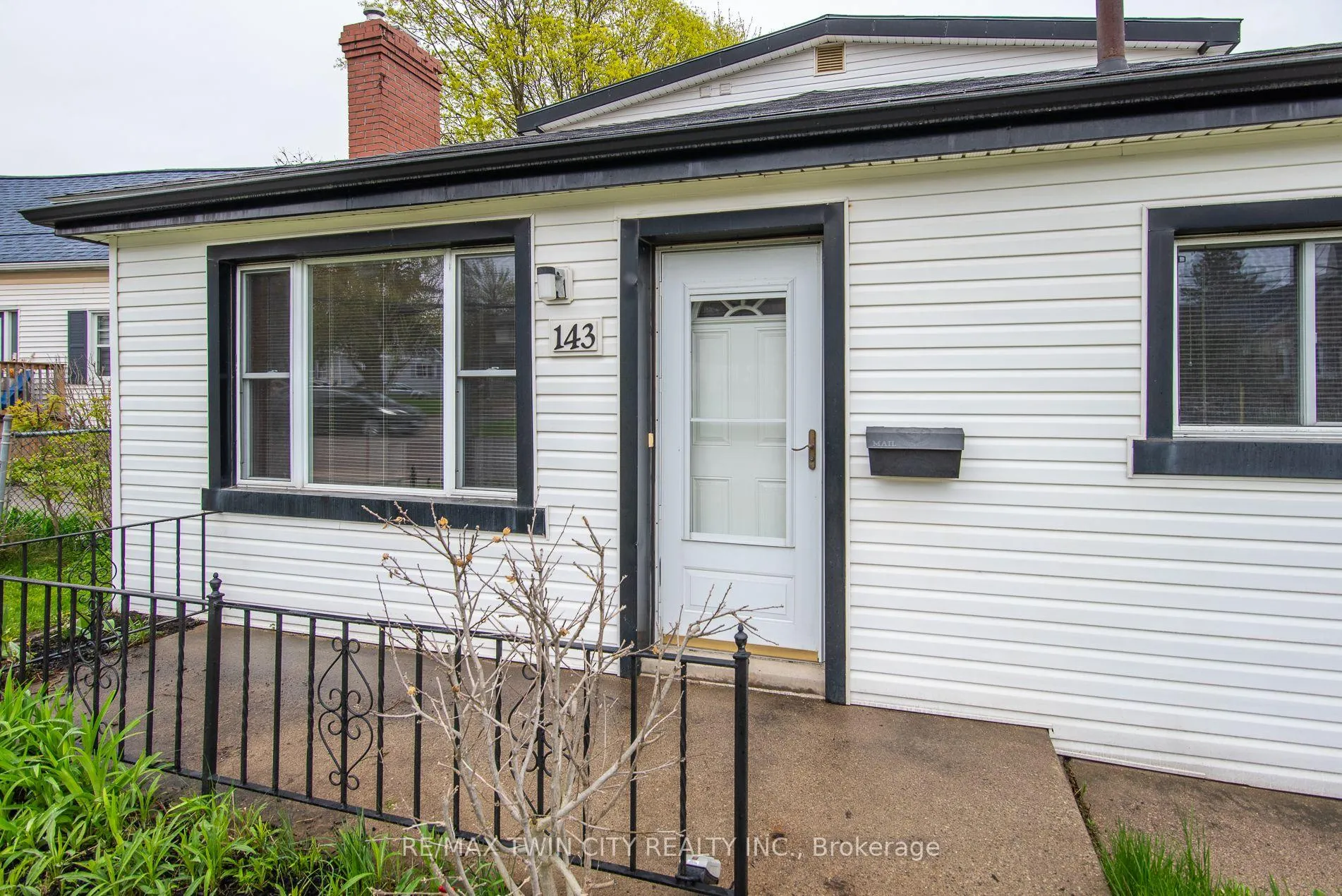 Photo 2 of 143 Bridgeport Road E, Waterloo — HOMEH