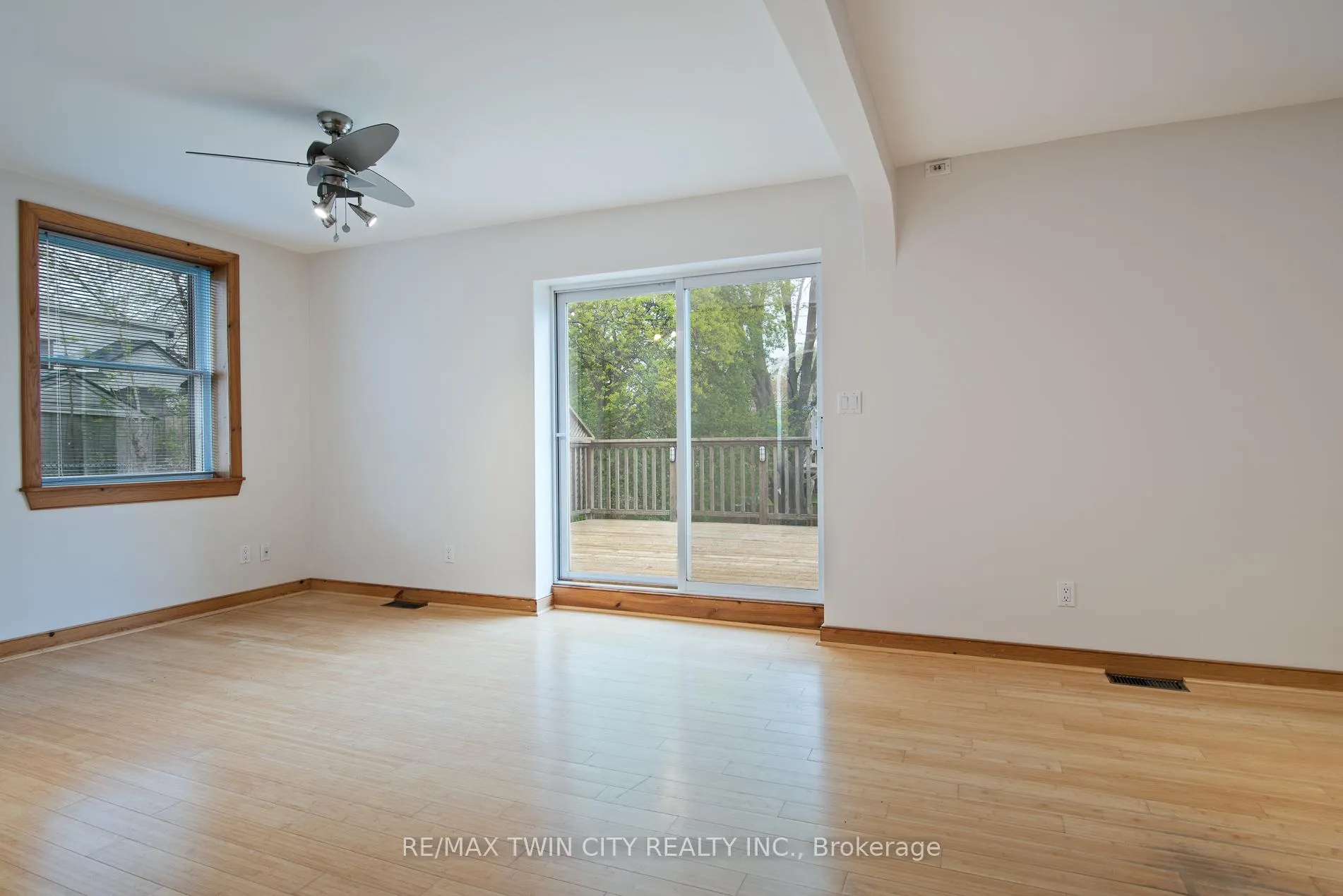 Photo 17 of 143 Bridgeport Road E, Waterloo — HOMEH