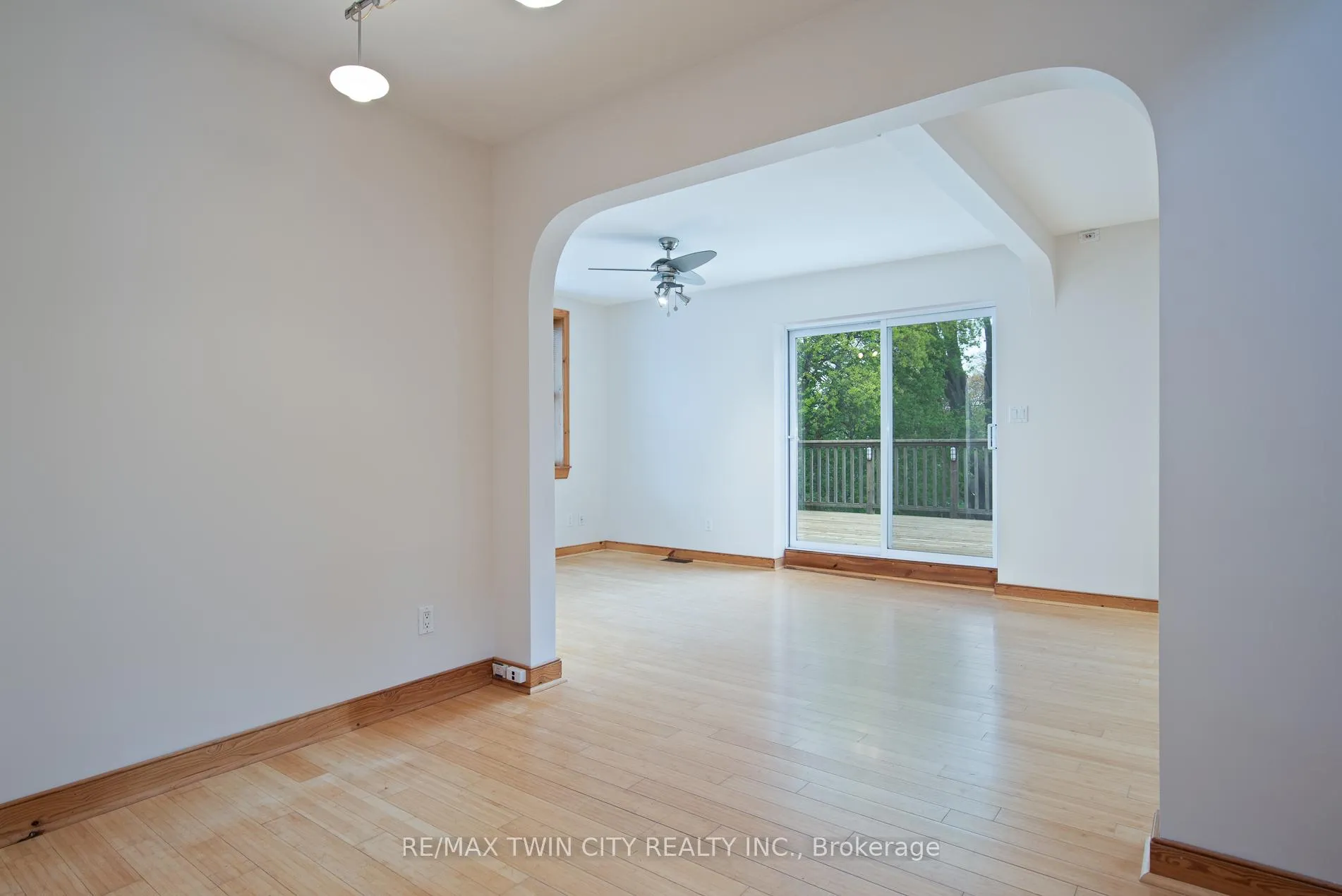 Photo 21 of 143 Bridgeport Road E, Waterloo — HOMEH