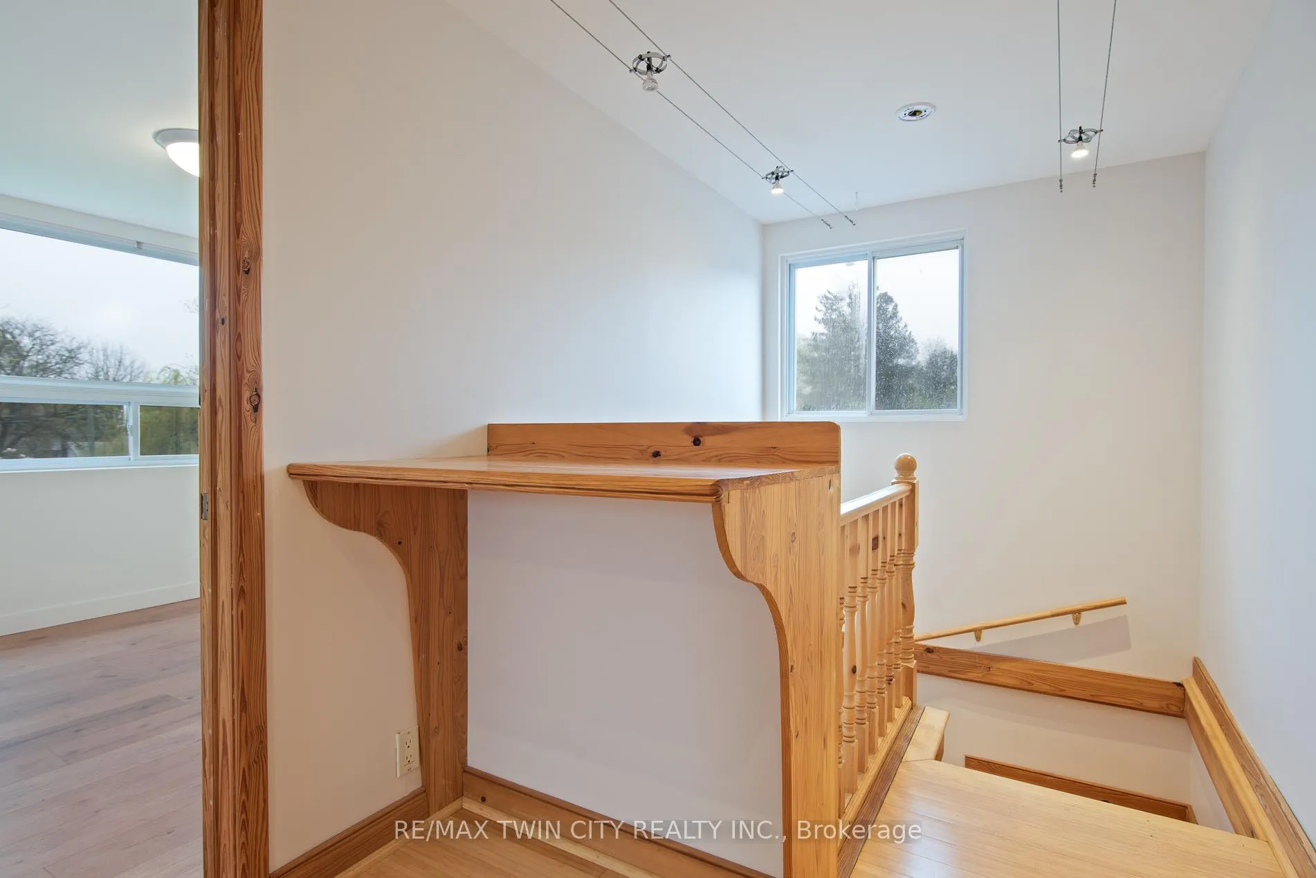 Photo 36 of 143 Bridgeport Road E, Waterloo — HOMEH
