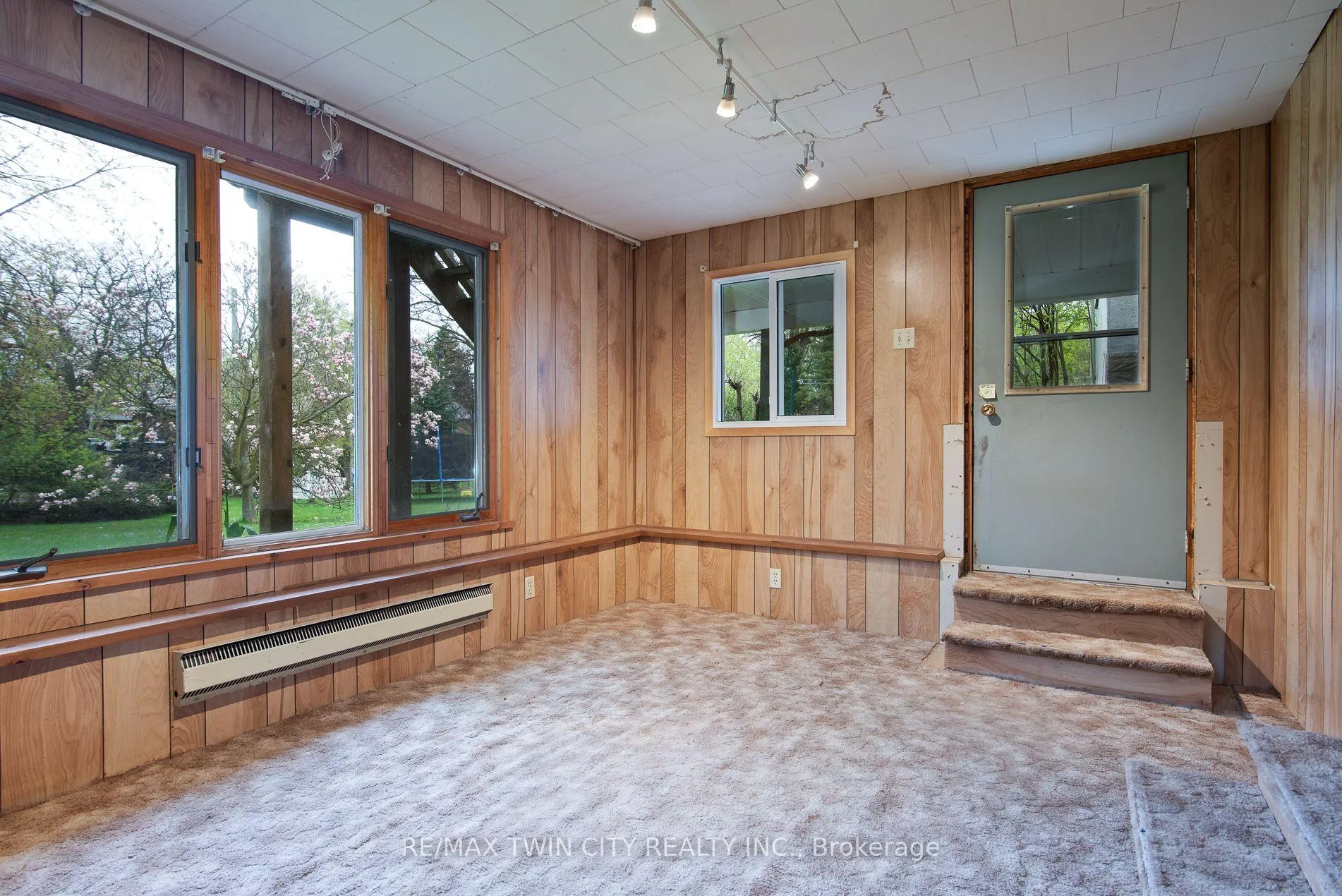 Photo 45 of 143 Bridgeport Road E, Waterloo — HOMEH