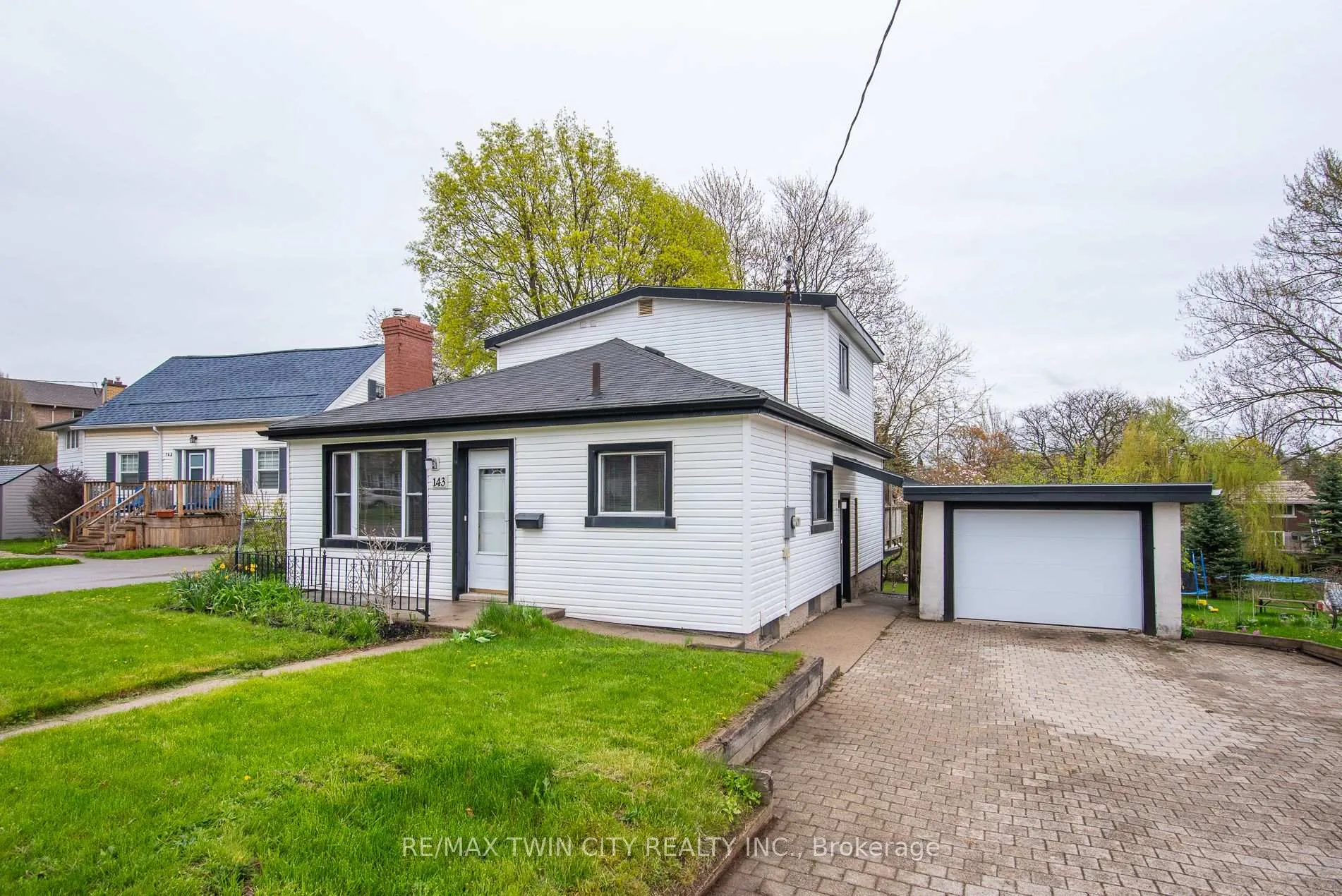 Photo 50 of 143 Bridgeport Road E, Waterloo — HOMEH