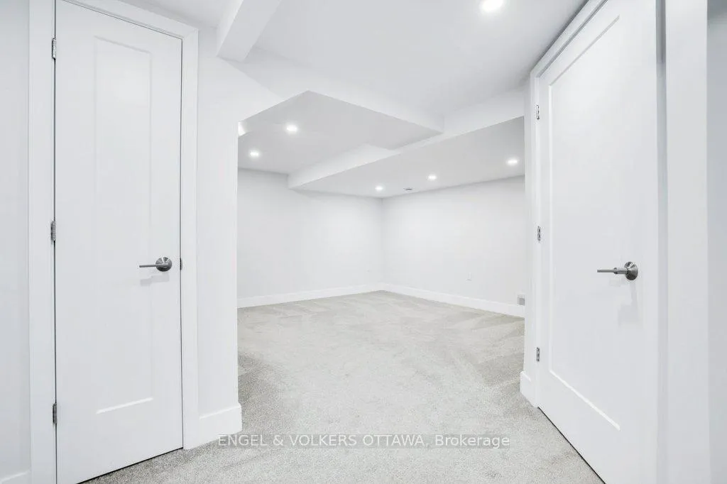 Photo 27 of 968 Arkell Street, Ottawa, Queensway Terrace North — HOMEH