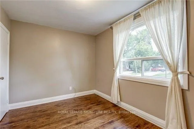 Photo 5 of Unit Upper, 1354 Augustine Drive, Burlington, Mountainside — HOMEH