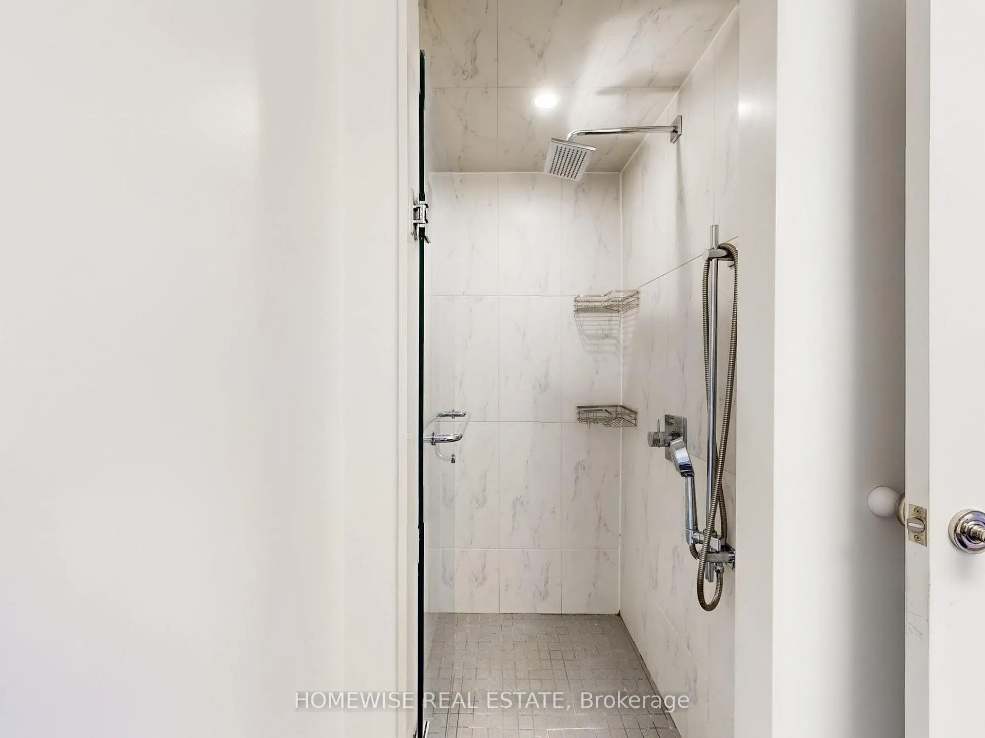 Photo 3 of Unit 401, 22 Shallmar Boulevard, Toronto, Forest Hill North — HOMEH