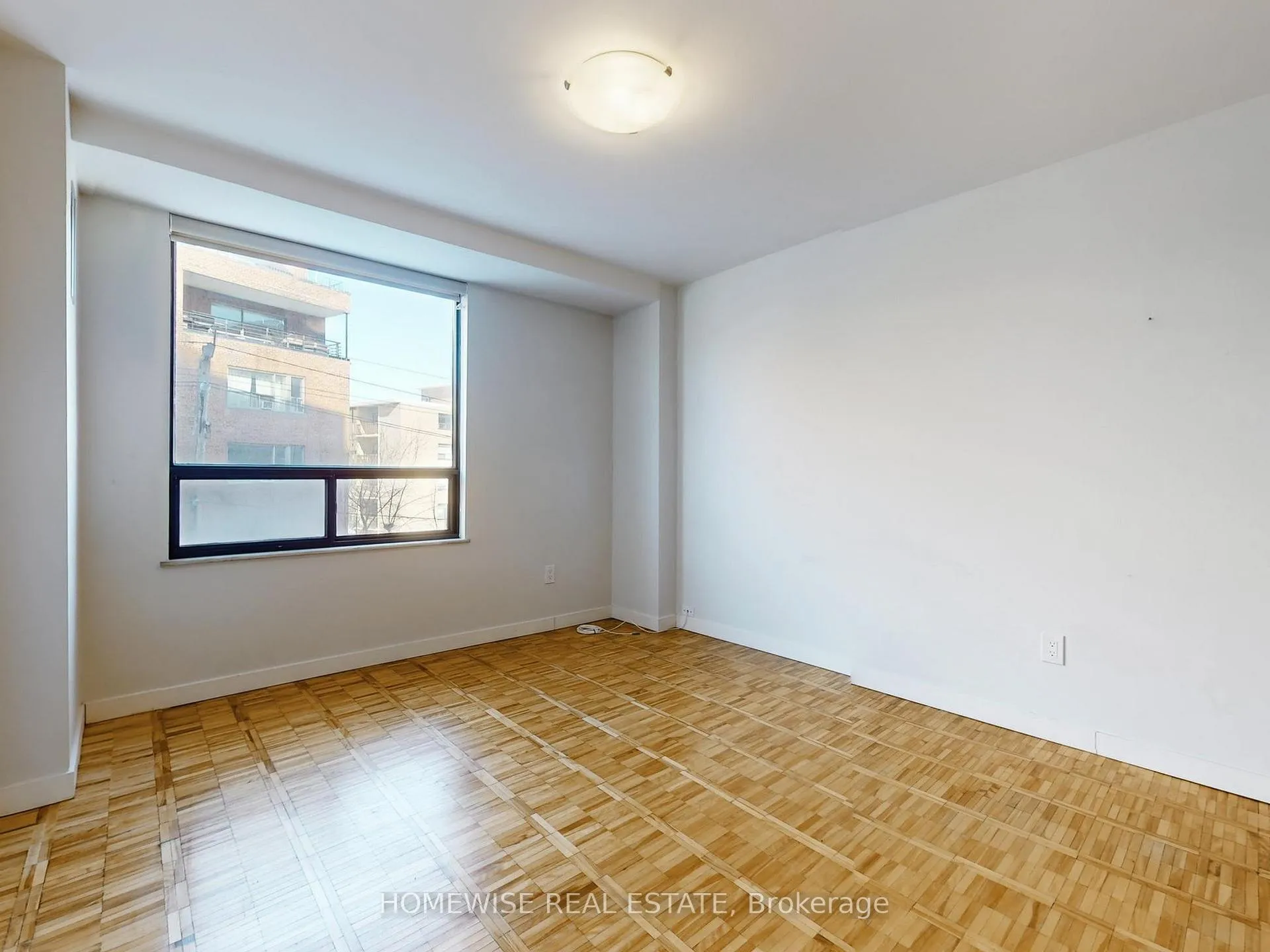 Photo 5 of Unit 401, 22 Shallmar Boulevard, Toronto, Forest Hill North — HOMEH