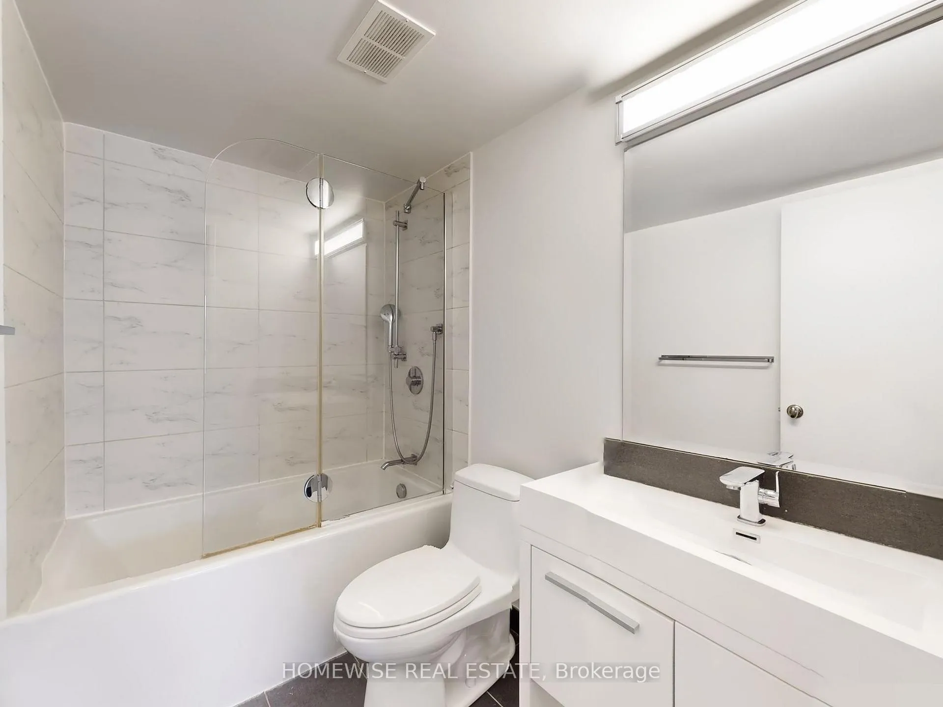 Photo 8 of Unit 401, 22 Shallmar Boulevard, Toronto, Forest Hill North — HOMEH