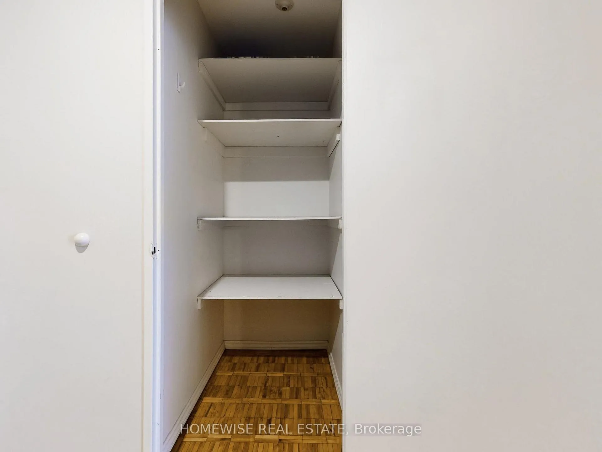 Photo 10 of Unit 401, 22 Shallmar Boulevard, Toronto, Forest Hill North — HOMEH
