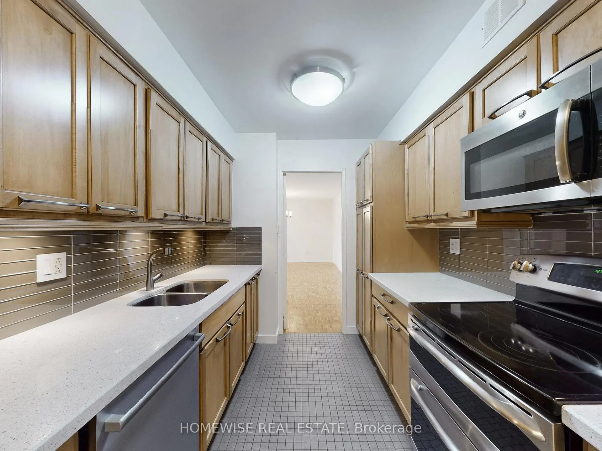 Photo 34 of Unit 401, 22 Shallmar Boulevard, Toronto, Forest Hill North — HOMEH