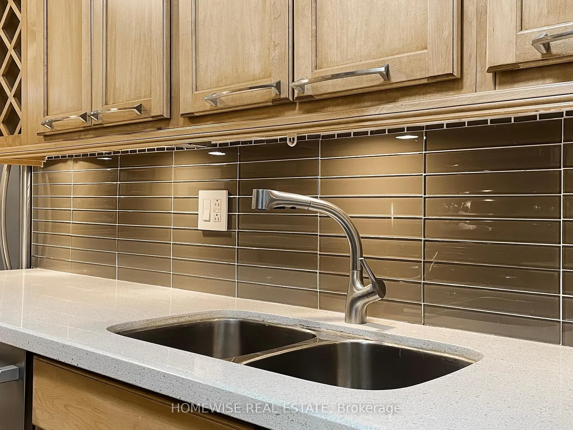 Photo 37 of Unit 401, 22 Shallmar Boulevard, Toronto, Forest Hill North — HOMEH