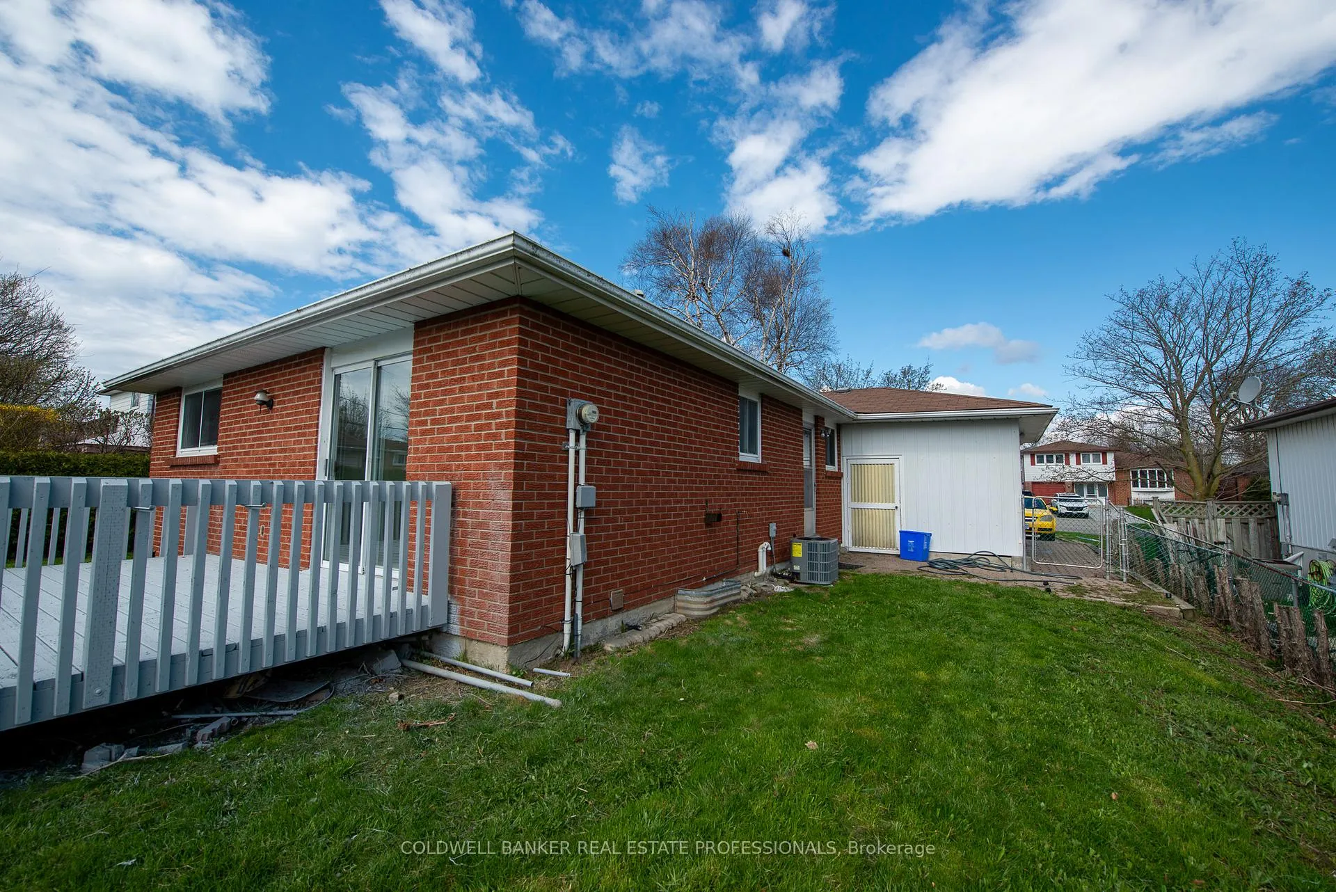 Photo 33 of 133 Clover Ridge Drive E, Ajax, South East — HOMEH