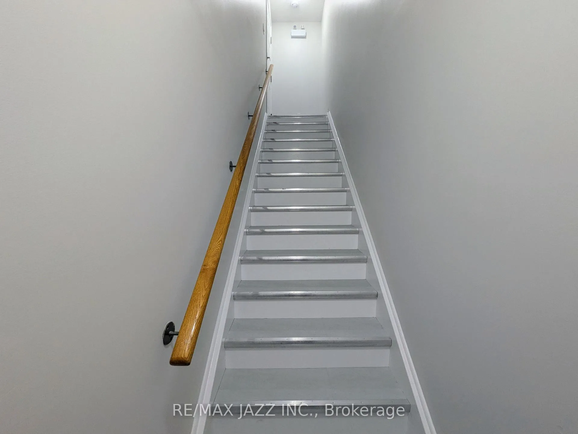 Photo 4 of Unit 202, 770 King Street E, Oshawa, Eastdale — HOMEH