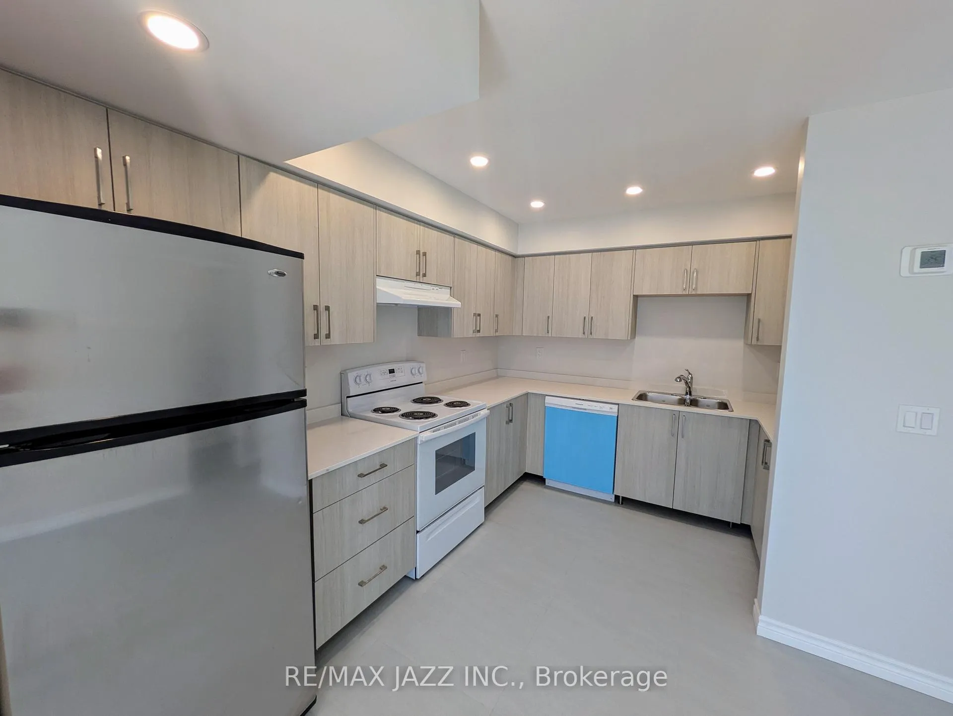 Photo 7 of Unit 202, 770 King Street E, Oshawa, Eastdale — HOMEH