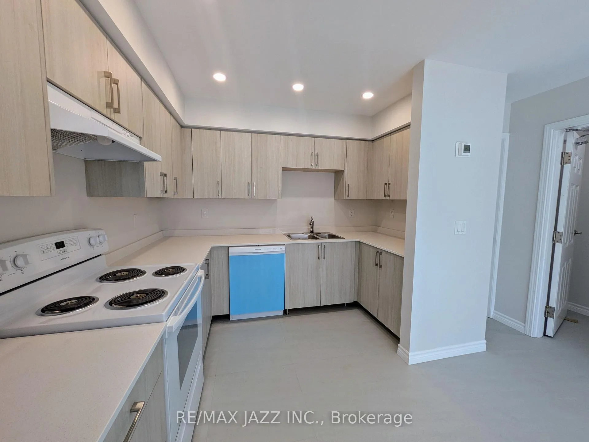 Photo 8 of Unit 202, 770 King Street E, Oshawa, Eastdale — HOMEH
