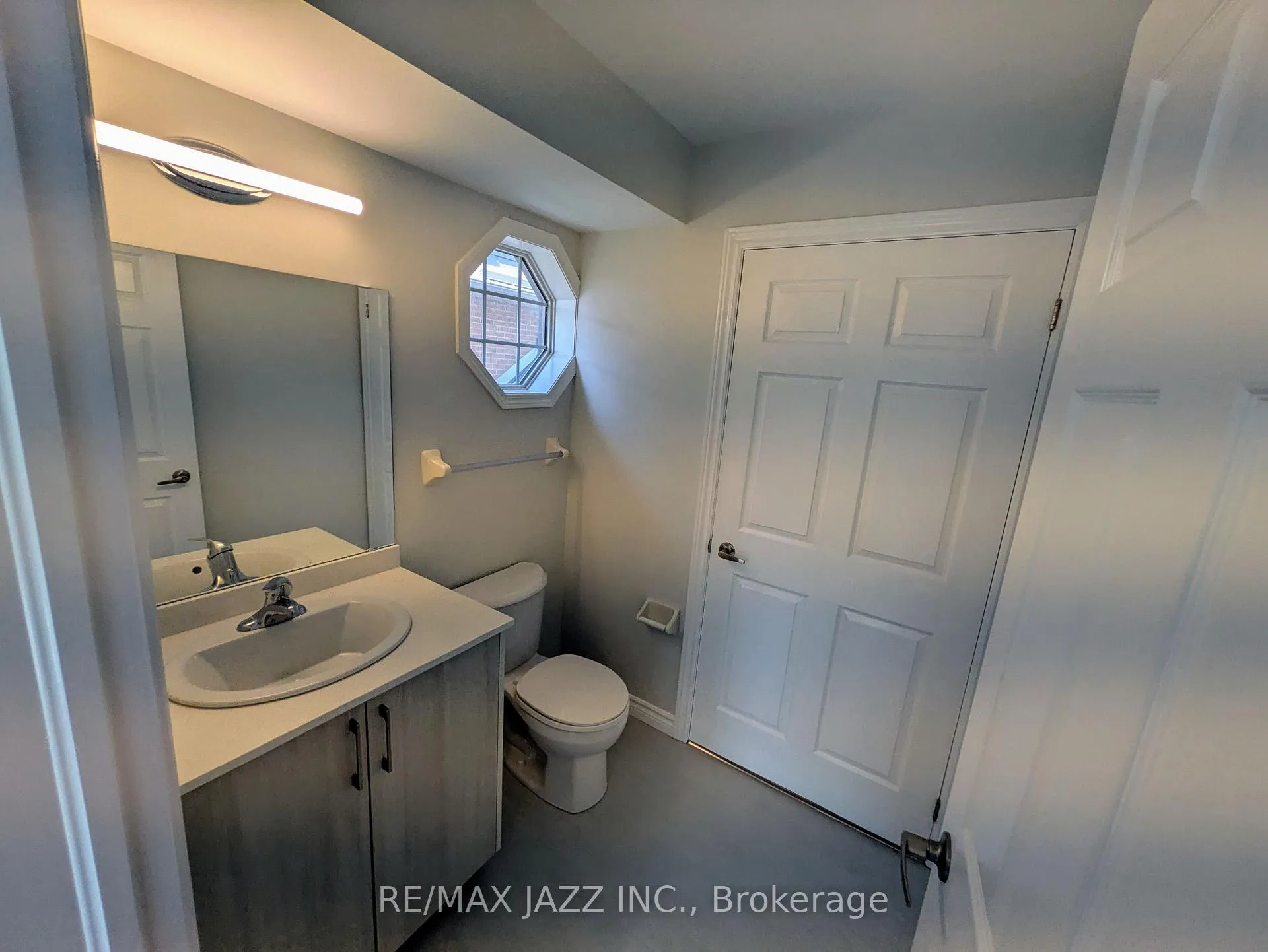 Photo 14 of Unit 202, 770 King Street E, Oshawa, Eastdale — HOMEH