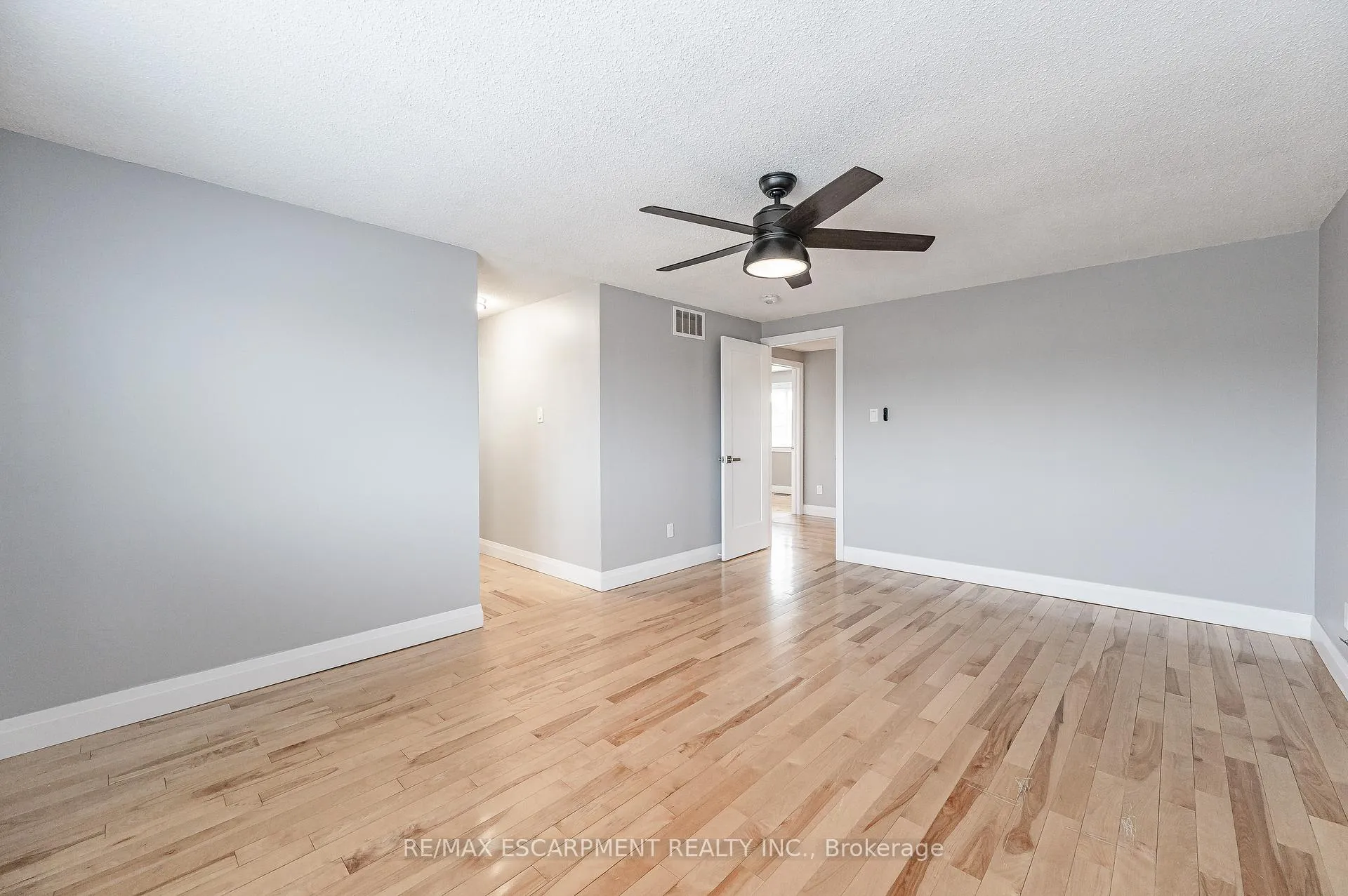 Photo 11 of 3 Benemar Court, Hamilton, Rushdale — HOMEH