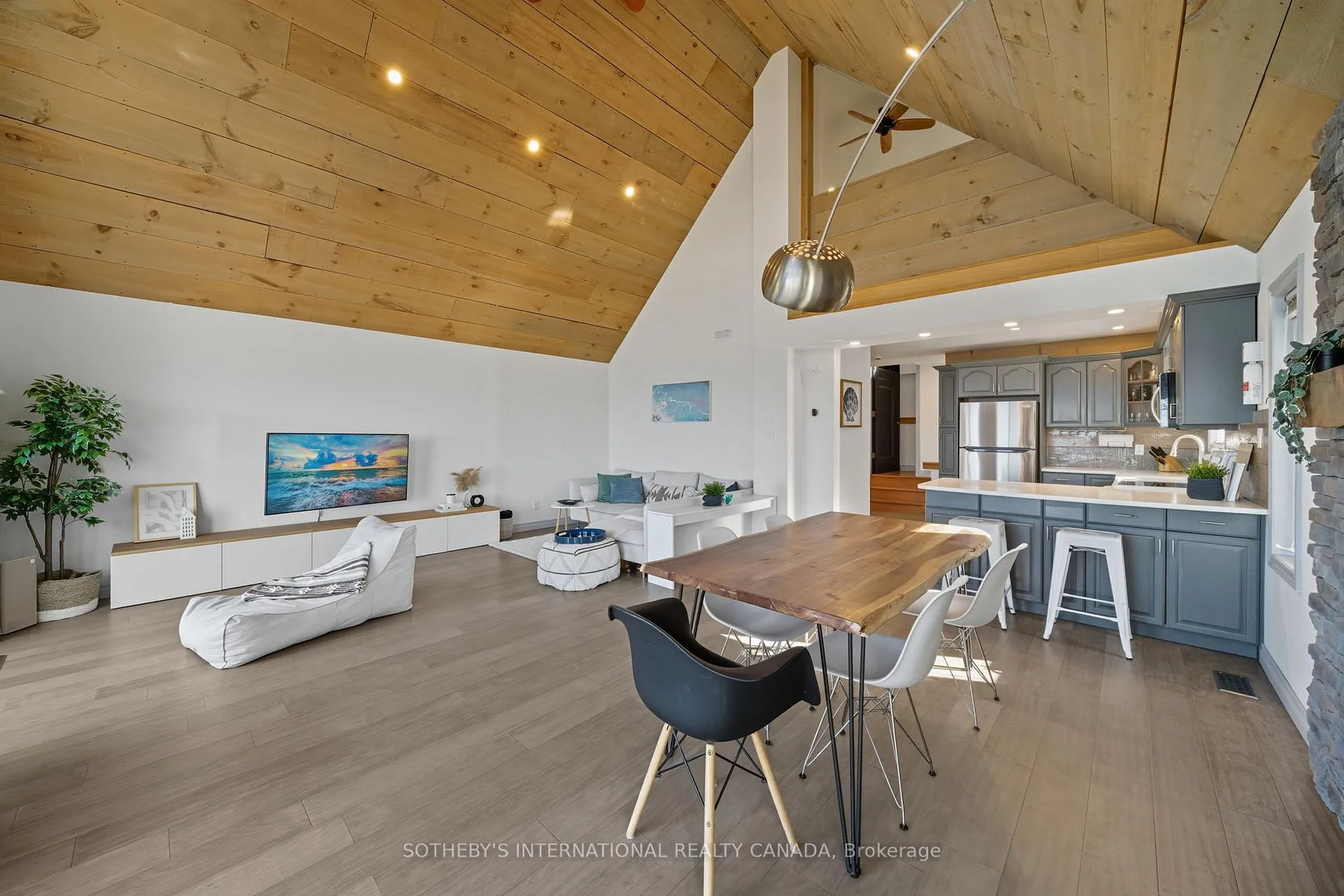 Photo 14 of 13 Sunset Drive, Haldimand, Nanticoke — HOMEH