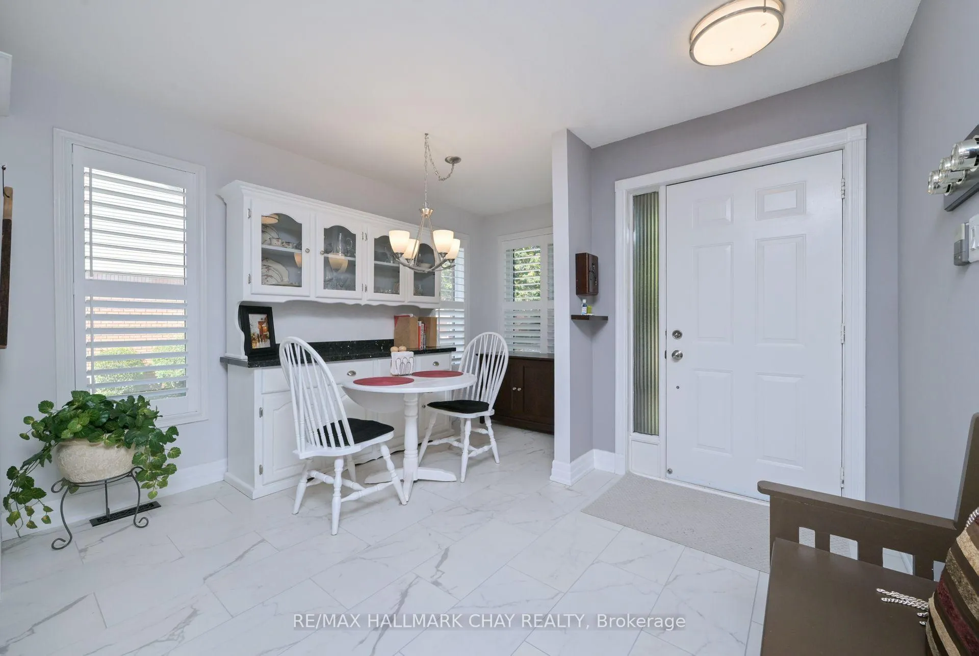 Photo 5 of 45 Green Briar Road, New Tecumseth, Rural New Tecumseth — HOMEH