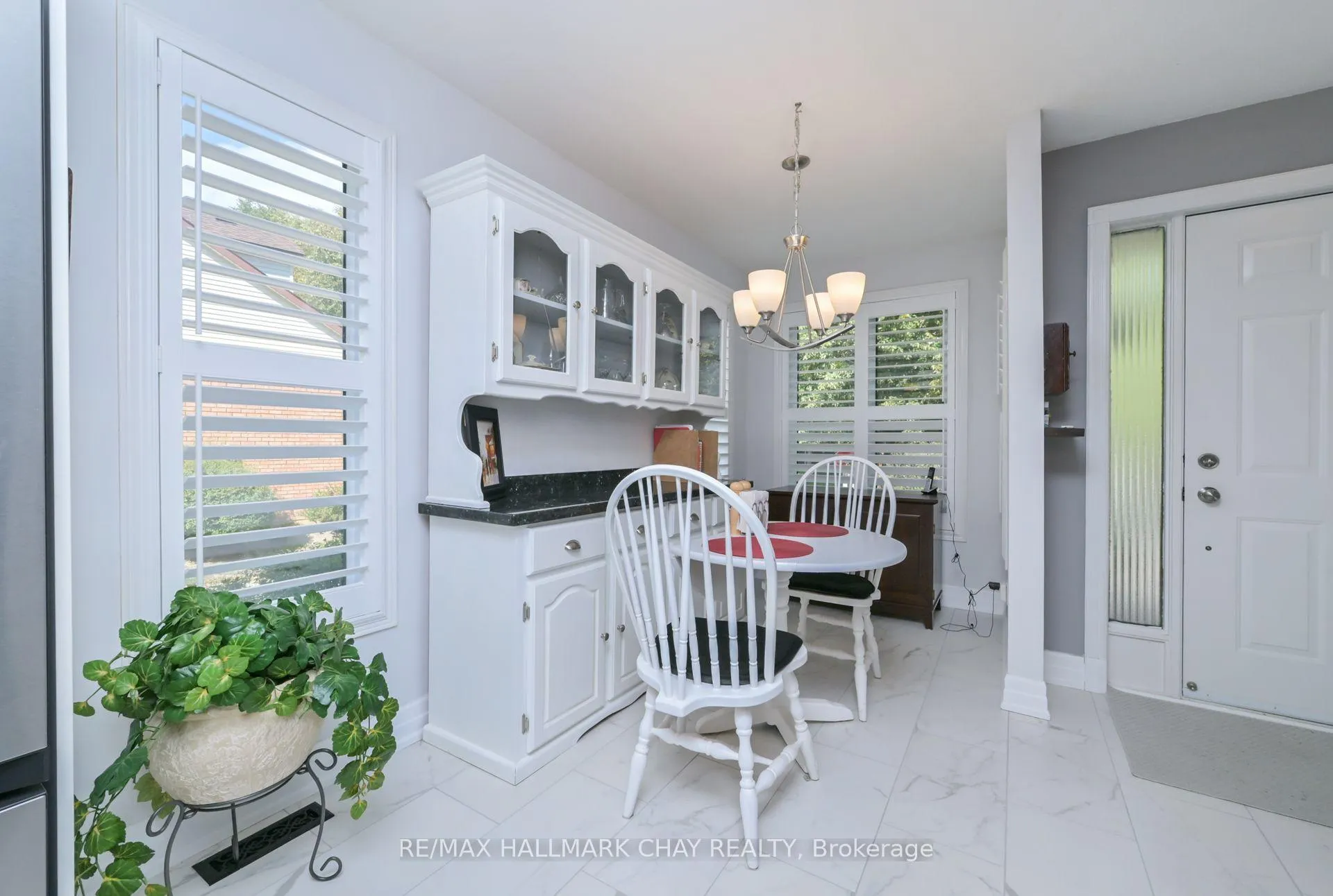 Photo 6 of 45 Green Briar Road, New Tecumseth, Rural New Tecumseth — HOMEH