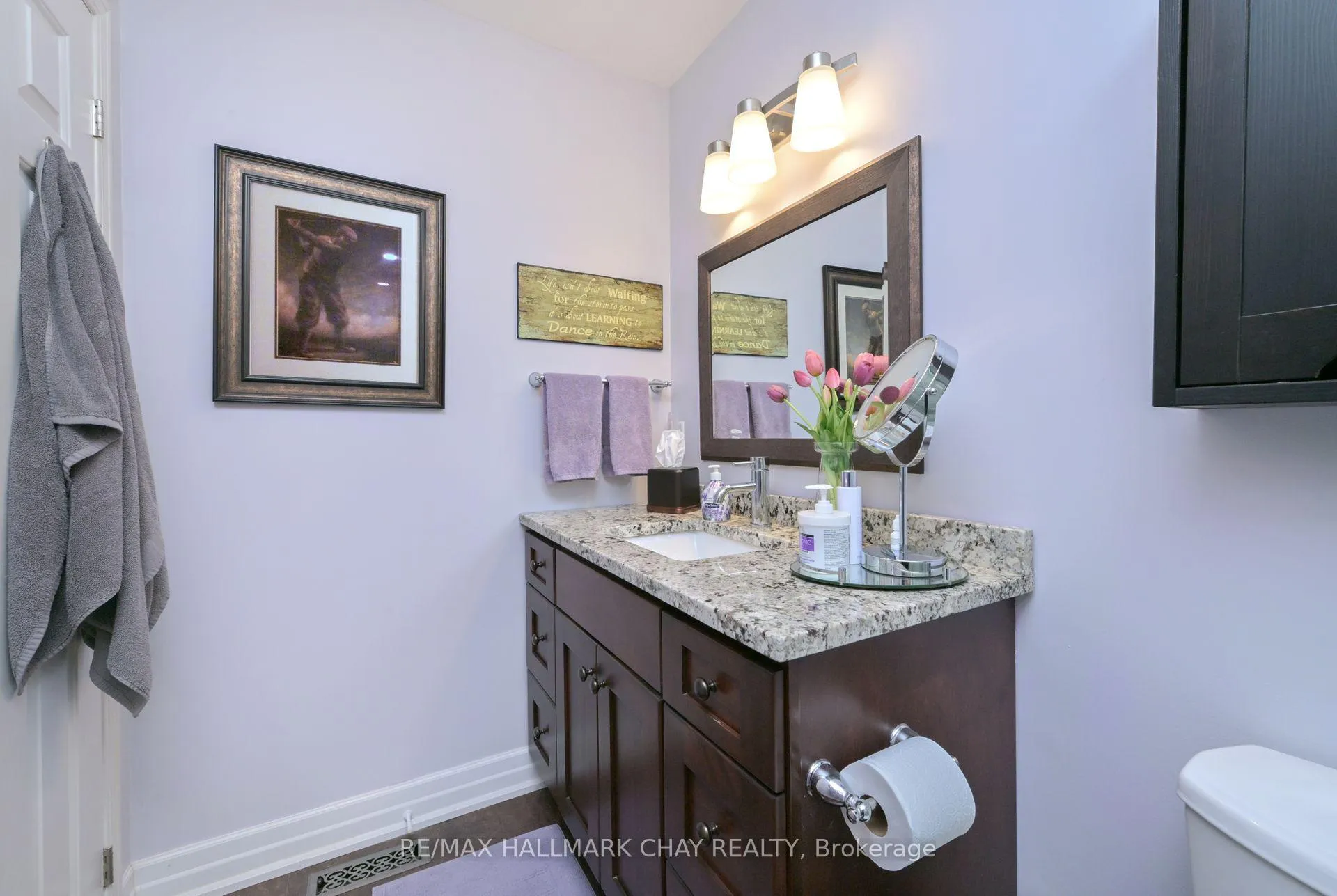 Photo 17 of 45 Green Briar Road, New Tecumseth, Rural New Tecumseth — HOMEH
