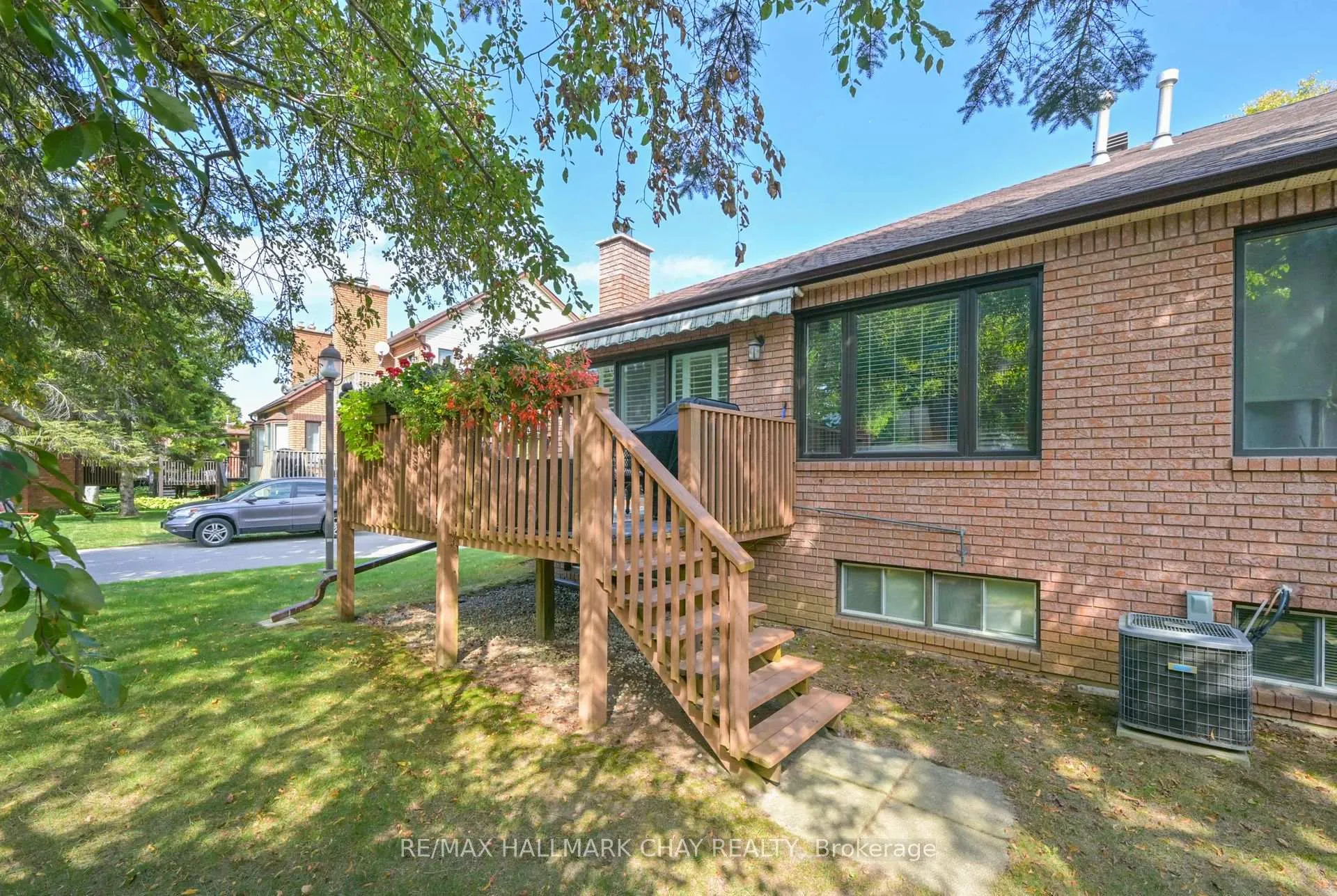 Photo 29 of 45 Green Briar Road, New Tecumseth, Rural New Tecumseth — HOMEH