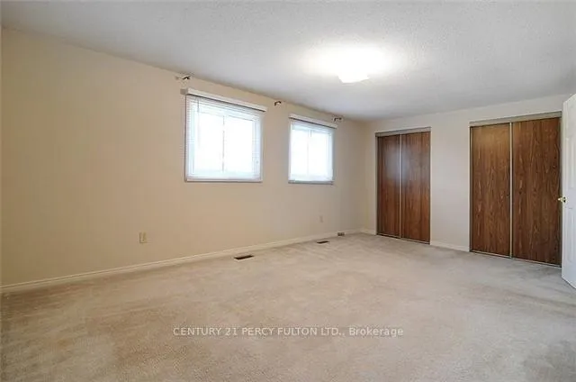Photo 9 of 104 Laguna Crescent, Markham, Middlefield — HOMEH