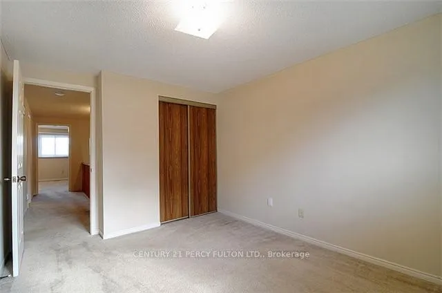 Photo 15 of 104 Laguna Crescent, Markham, Middlefield — HOMEH