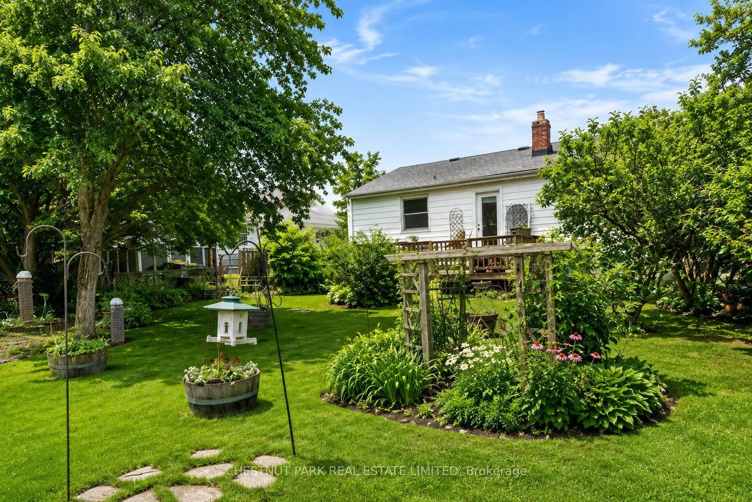 Photo 26 of 50 Lakeview Avenue, Grimsby, Grimsby Beach — HOMEH