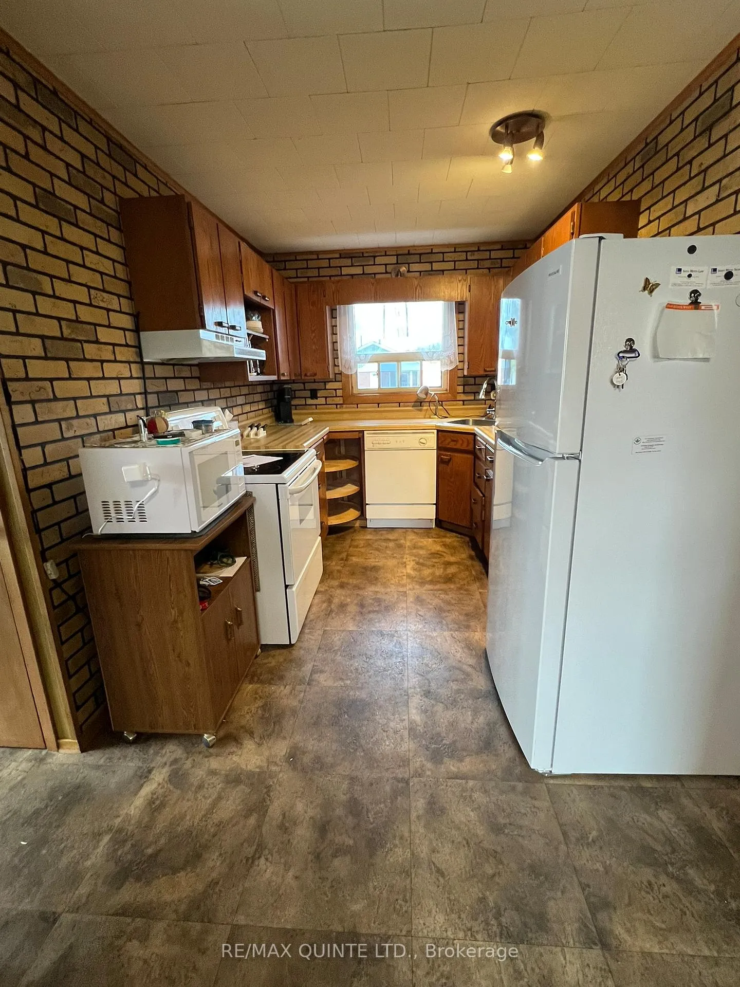 Photo 6 of 33 Ramsay Avenue, Quinte West, Trenton Ward — HOMEH