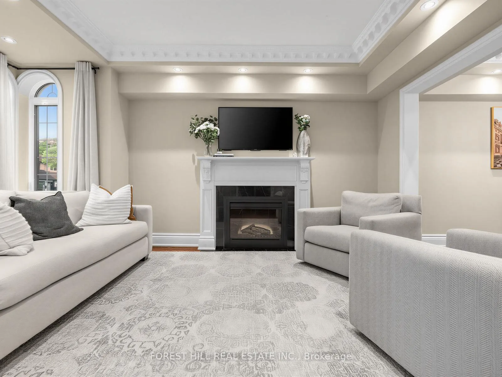 Photo 7 of 31 Latimer Avenue, Toronto, Lawrence Park South — HOMEH