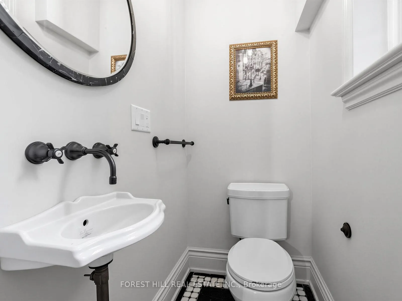Photo 15 of 31 Latimer Avenue, Toronto, Lawrence Park South — HOMEH