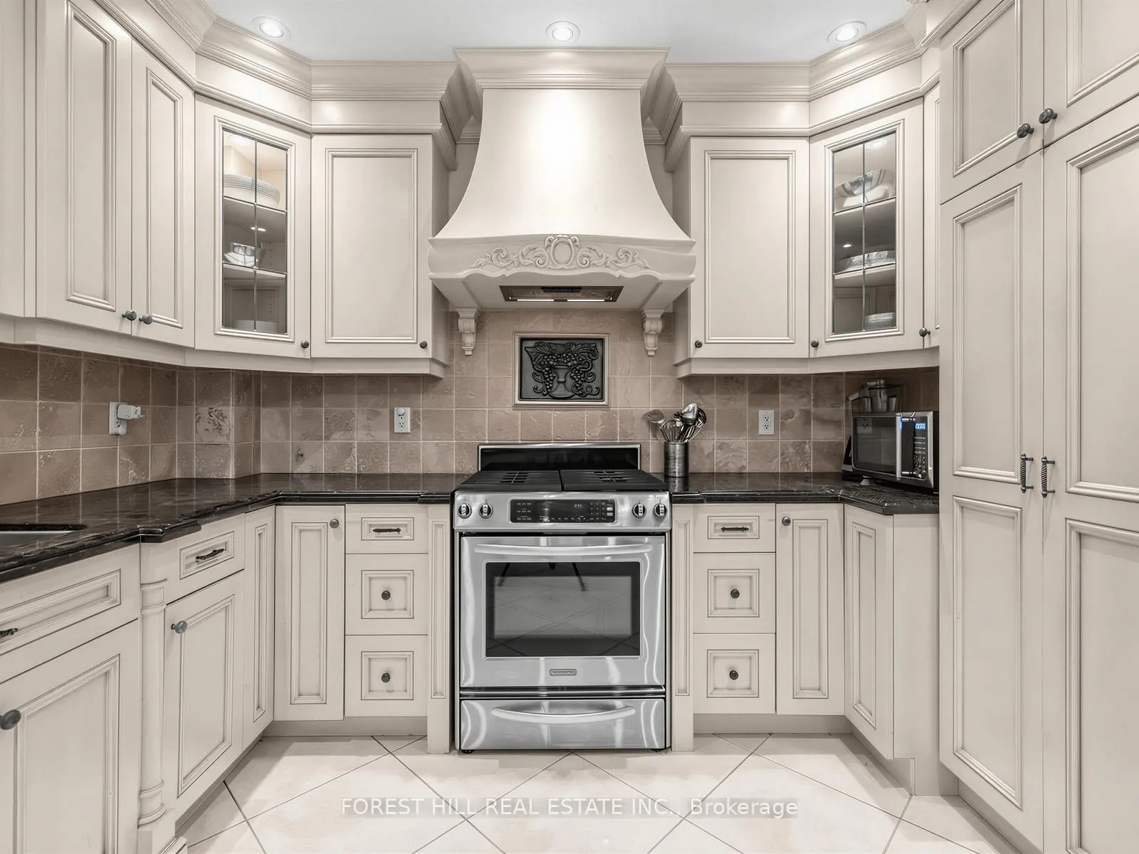 Photo 19 of 31 Latimer Avenue, Toronto, Lawrence Park South — HOMEH