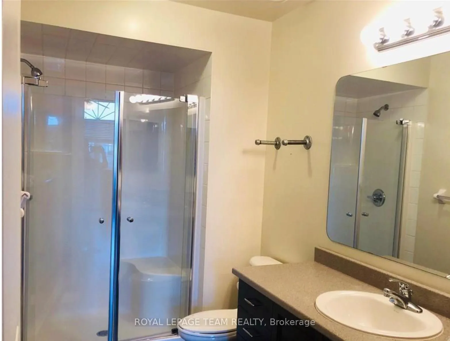 Photo 10 of 381 Celtic Ridge Crescent, Ottawa, Kanata - Morgan's Grant/South March — HOMEH