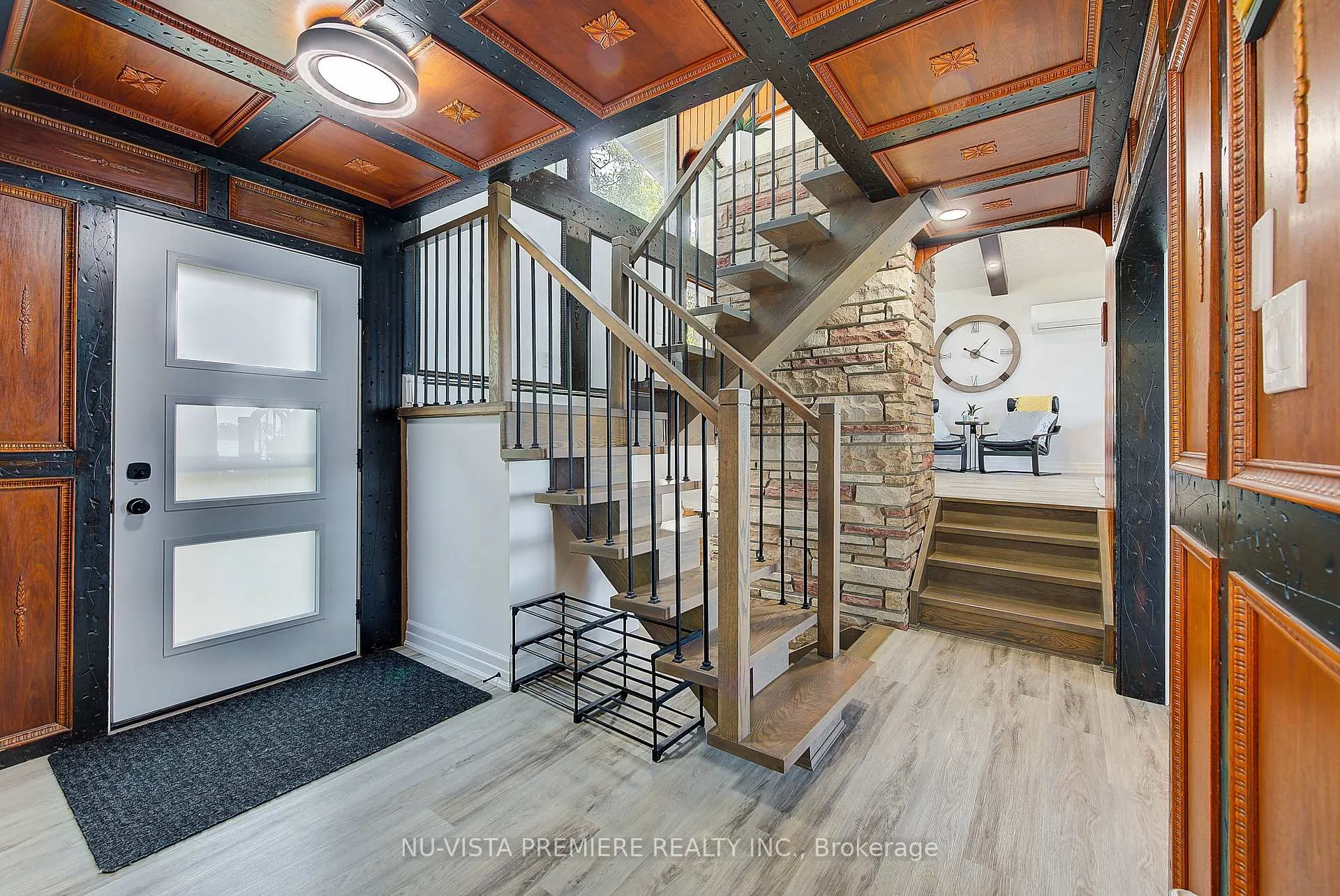 Photo 5 of 3943 Seaway Road, St. Clair — HOMEH