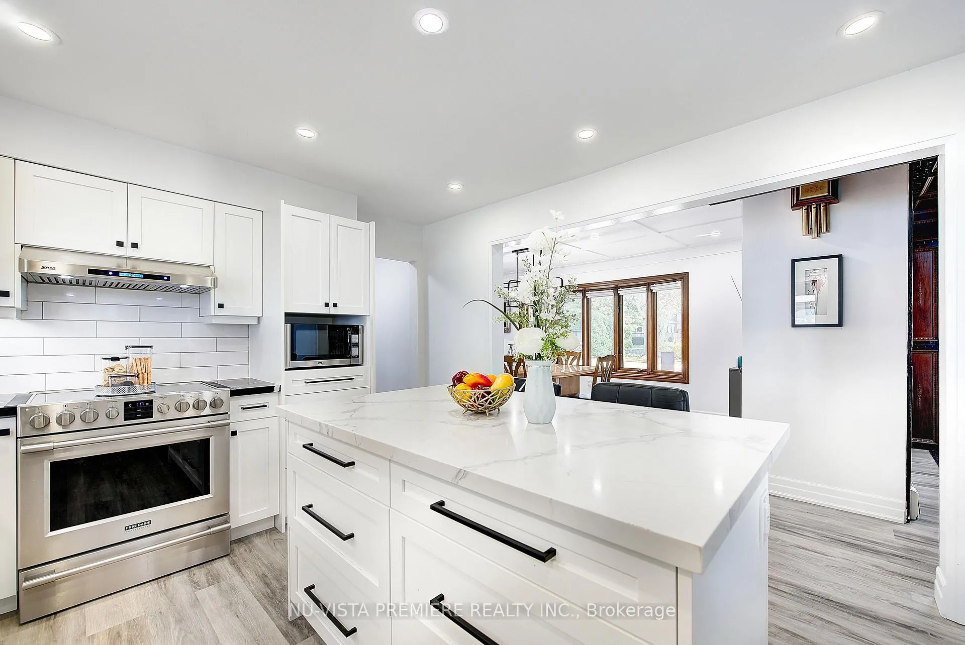 Photo 18 of 3943 Seaway Road, St. Clair — HOMEH