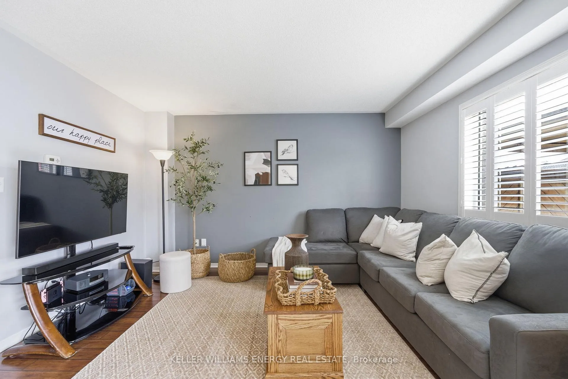 Photo 11 of 590 Brasswinds Trail, Oshawa, Pinecrest — HOMEH