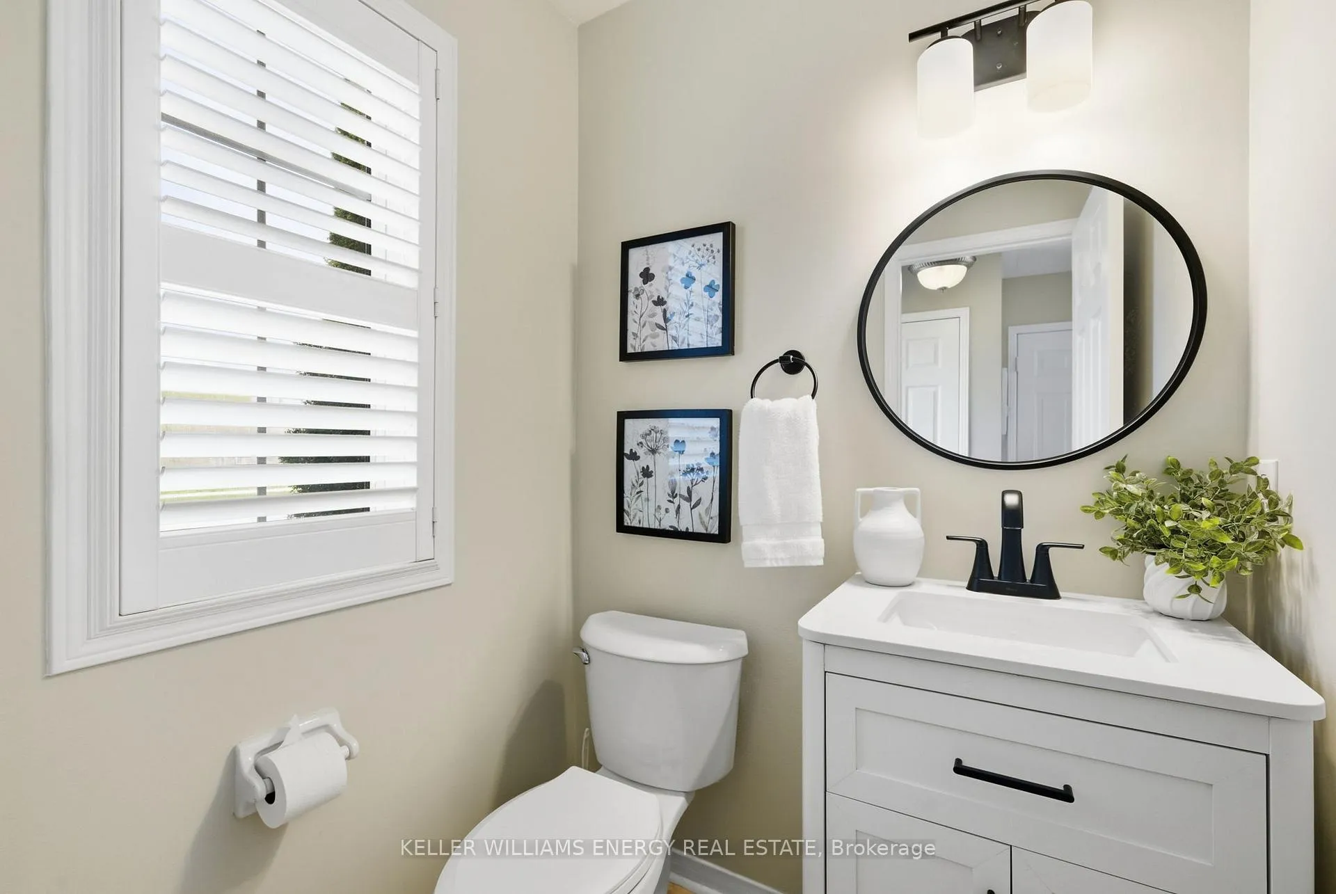 Photo 14 of 590 Brasswinds Trail, Oshawa, Pinecrest — HOMEH