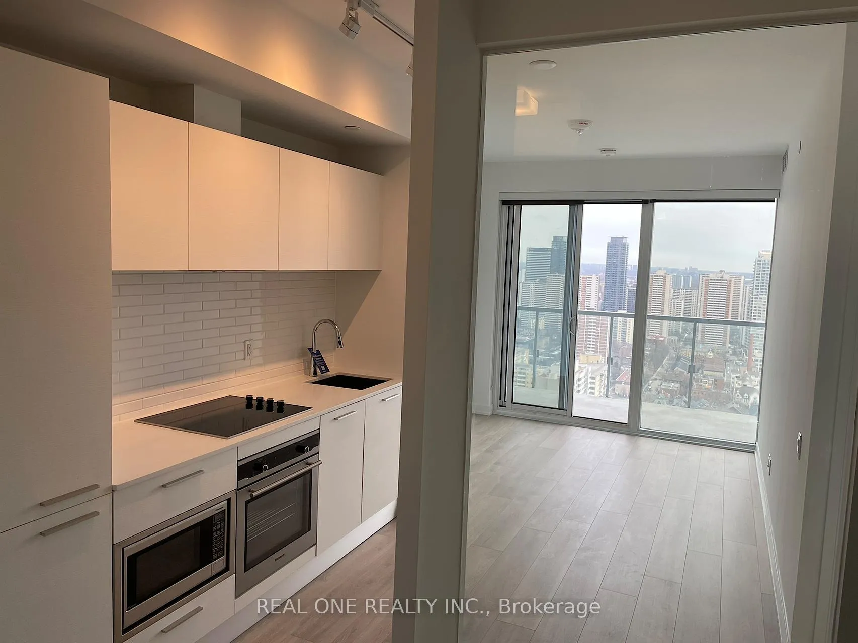 Photo 1 of Unit 3704, 3 Gloucester Street, Toronto, Church-Yonge Corridor — HOMEH